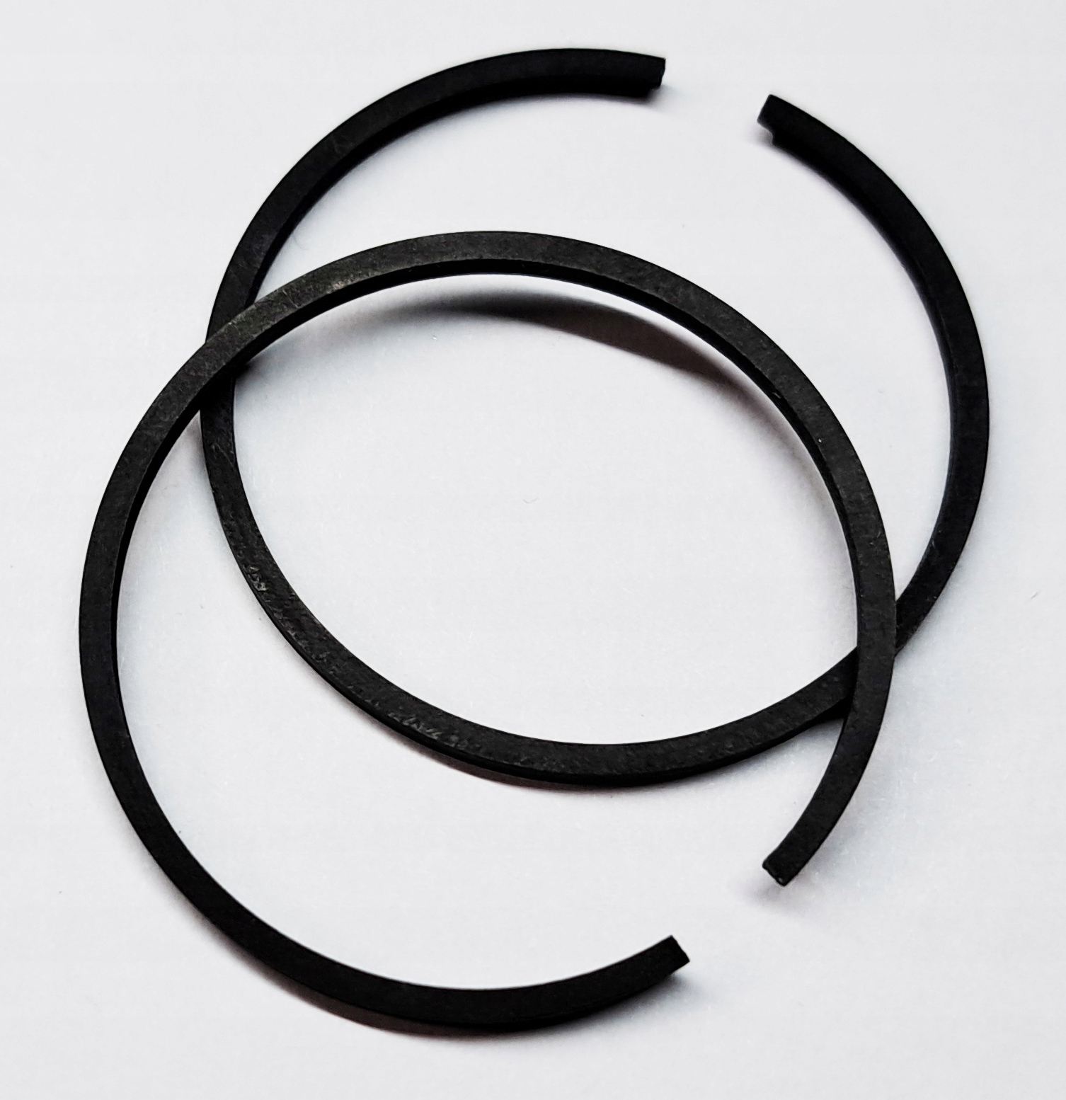 PIERŚCIEŃ 38 mm 50 MOTORYNKA komar OGAR Nominał Stan opakowania oryginalne