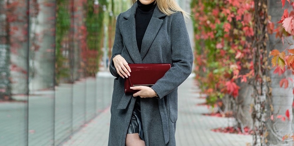 BORDOWA KOPERTÓWKA TOREBKA WIZYTOWA SOLOME M10 LAKIER Odcień bordowy