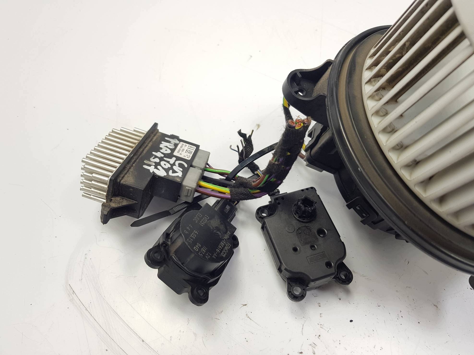 fan cab 0130115573 FORD TRANSIT