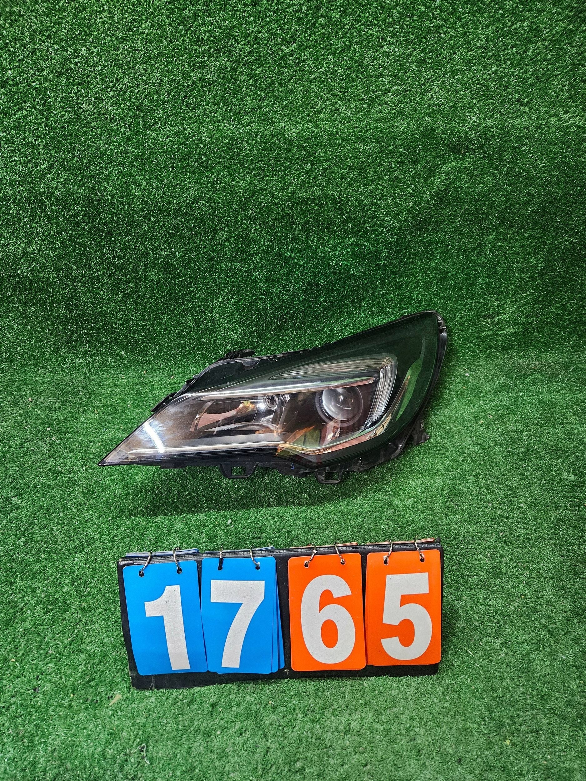 REFLEKTOR levý předek OPEL ASTRA K V čočka LED 15- NR.1765