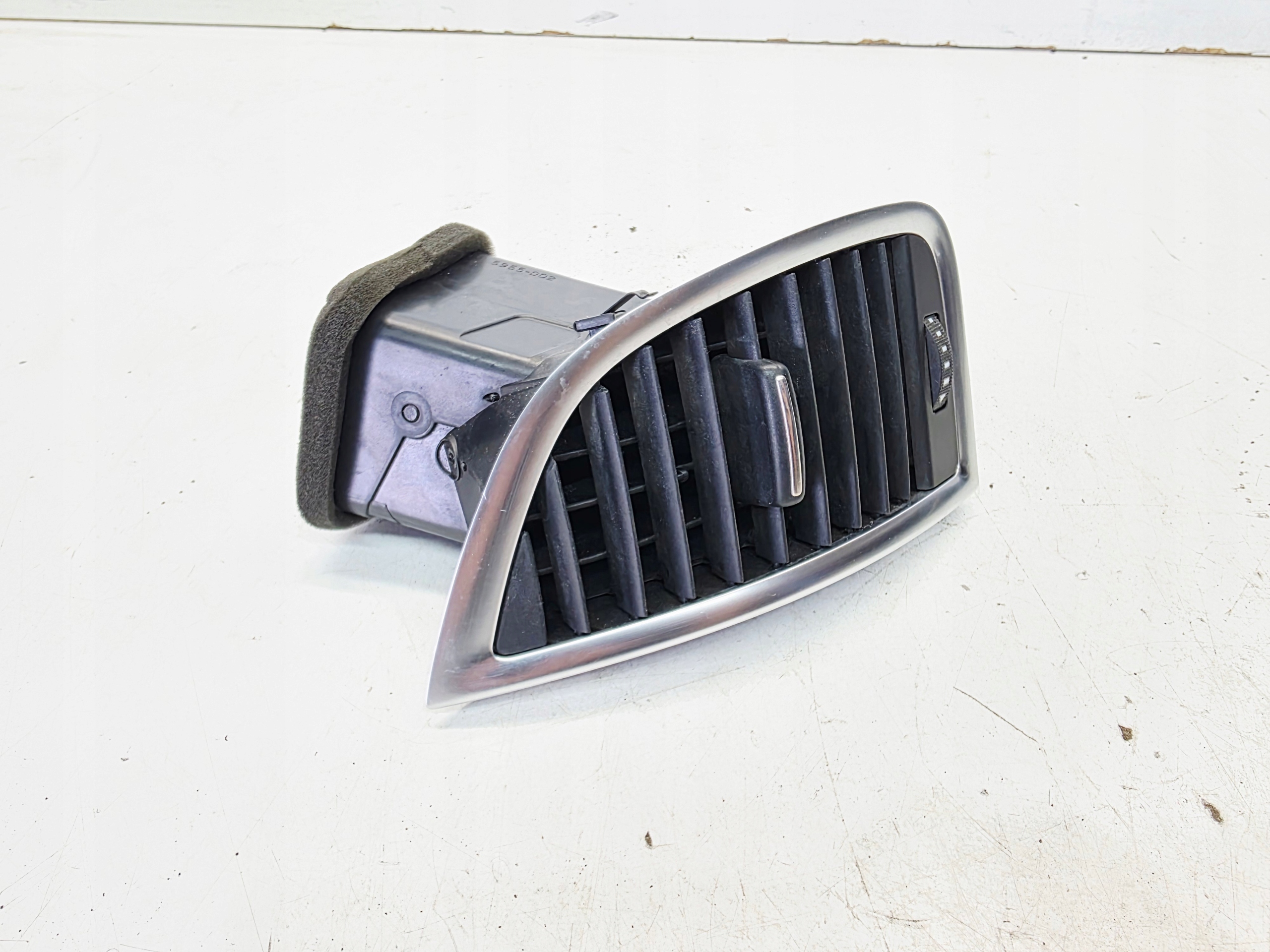 grid air conditioning devices left AUDI Q7 4L 4L0820901