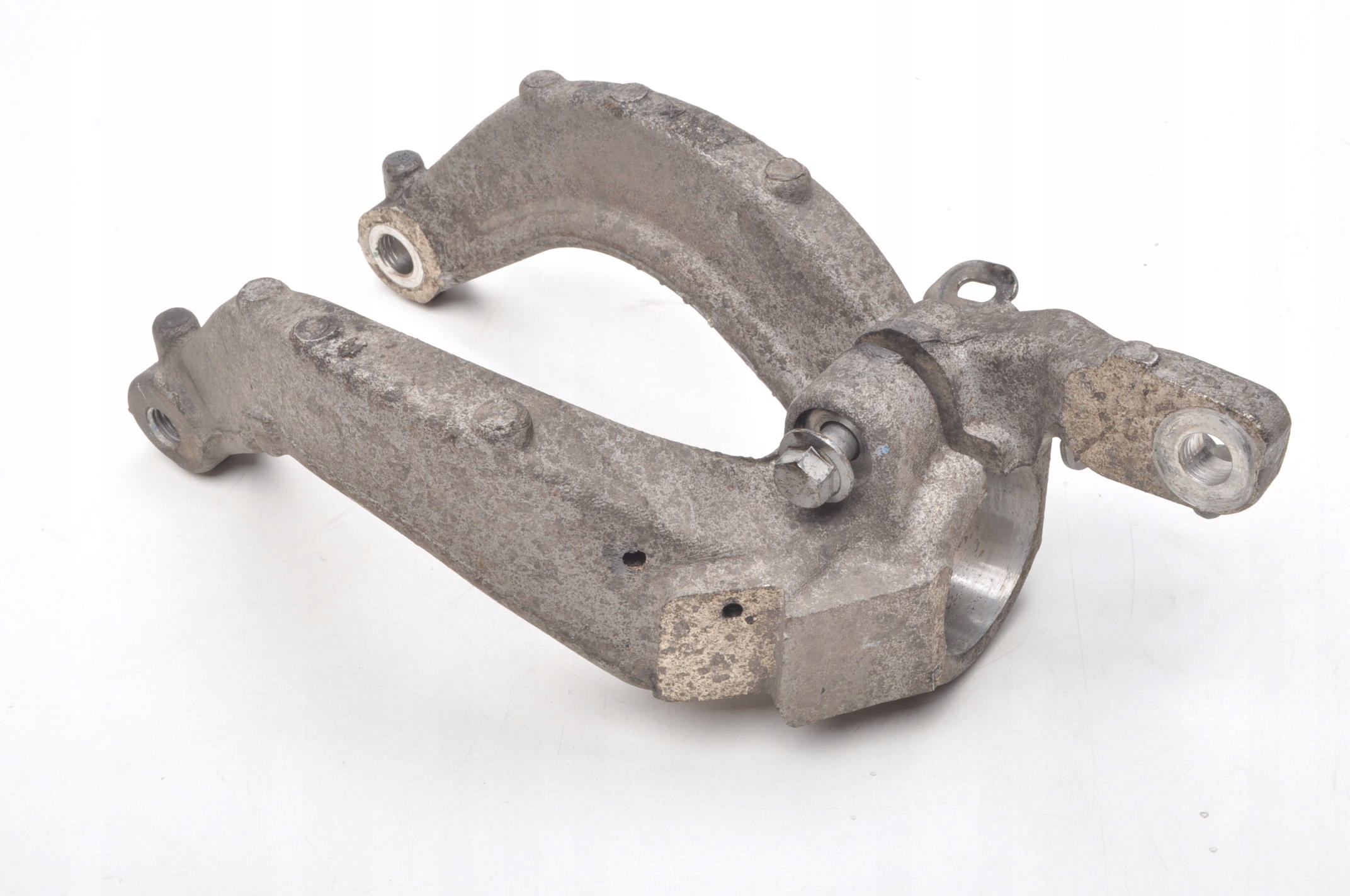 VOLVO S90 V90 UCHWYT MOCOWANIE WIDEŁKI AMORTYZATORA 31681720 LEWE