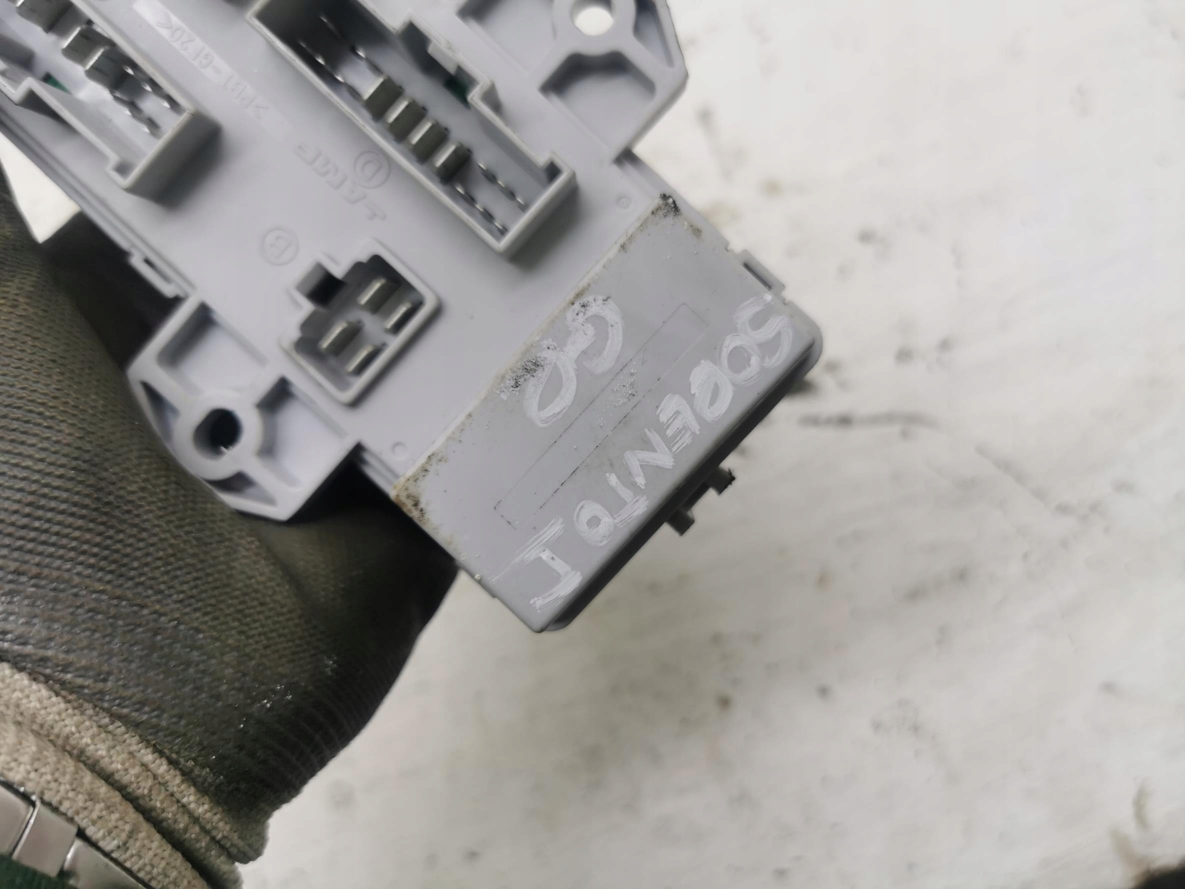 Kasten der Sicherungen KIA SORENTO und 91171-3E921