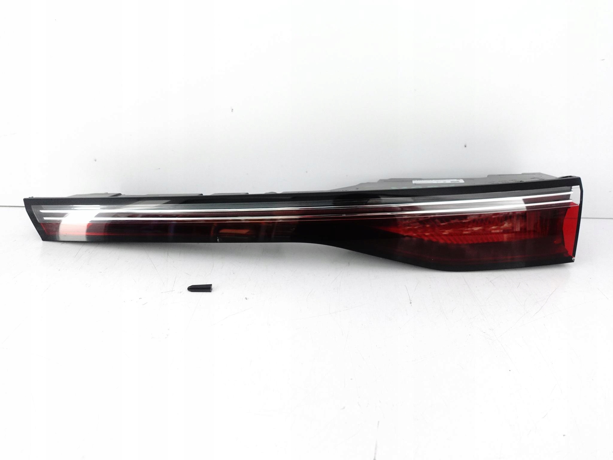 RENAULT MEGANE V 5 E-TECH 22- light LED right rear part to the bonnet EU