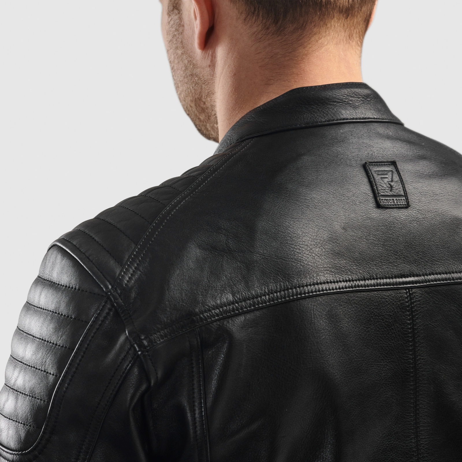 KURTKA SKÓRZANA REBELHORN HUNTER II BLACK 5XL Materiał skóra