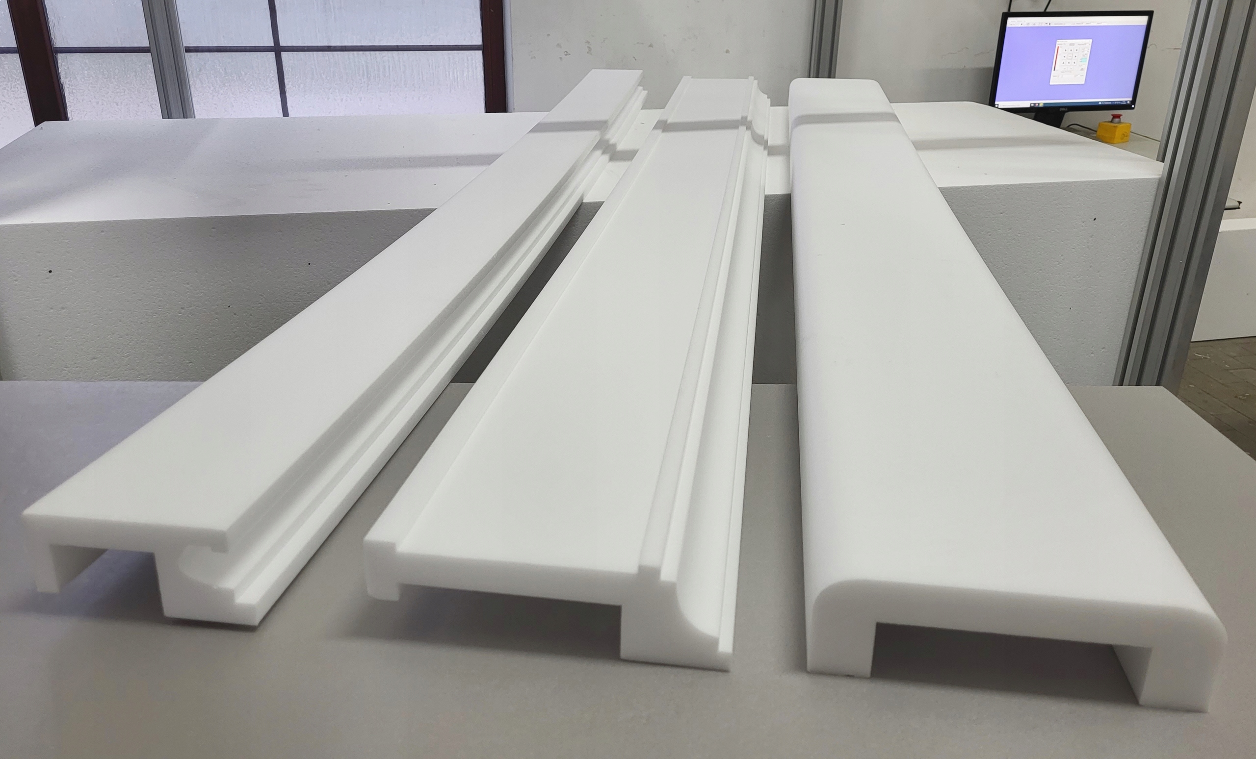 ELHARE Sufit Podwieszany Gzyms Halogenowy LH20A Marka ELHARE