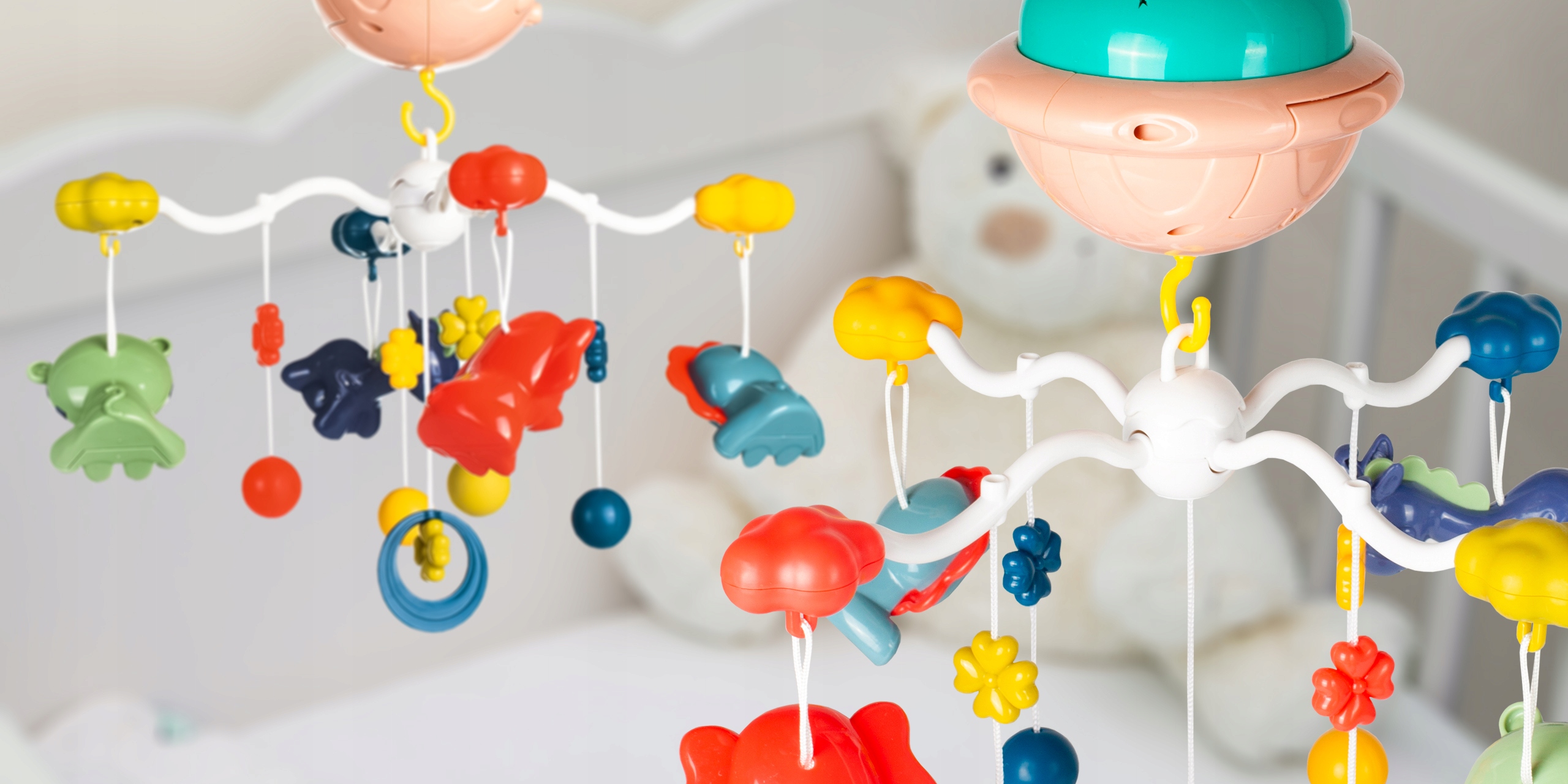 KARUZELKA DO ŁÓŻECZKA ZWIERZĄTKA PROJEKTOR GWIAZD Materiał plastik