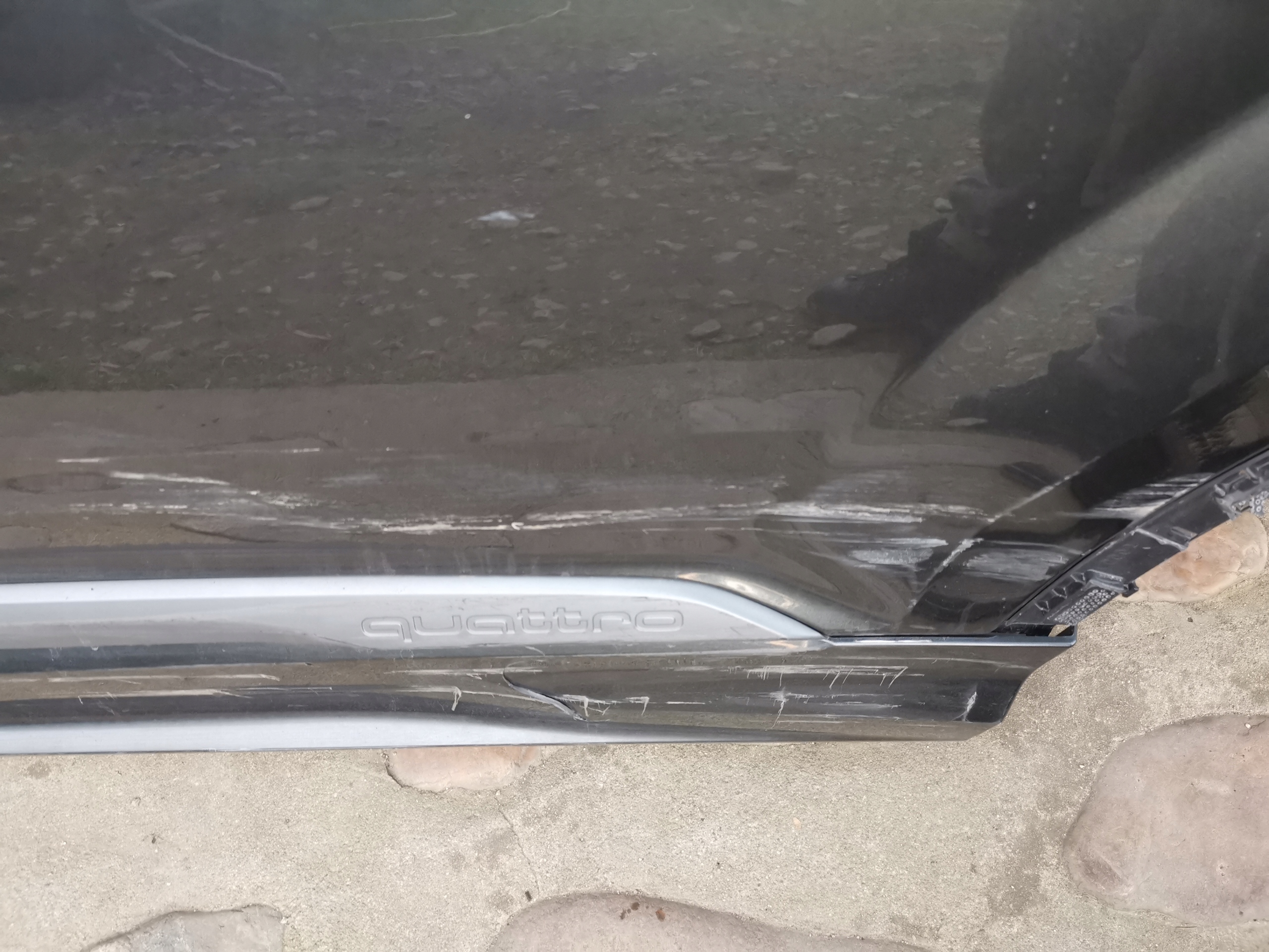 AUDI Q7 4M0 door left rear part rear. left
