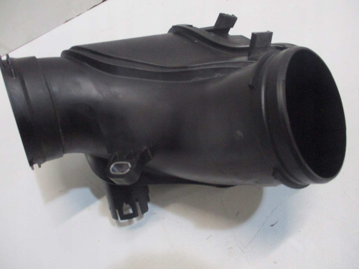 REZONATOR LUFT BMW 1 F20 1,5D 5865091