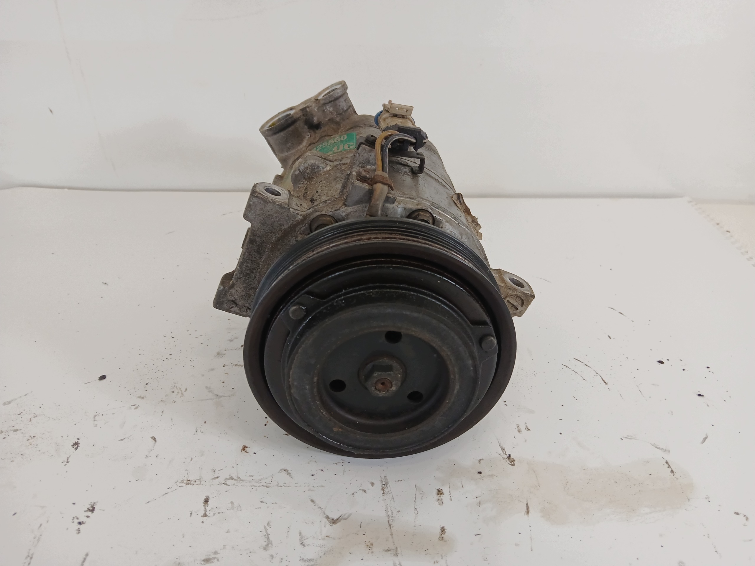 OPEL VECTRA C 2.2 compressor; compressor of the air conditioning 09225560