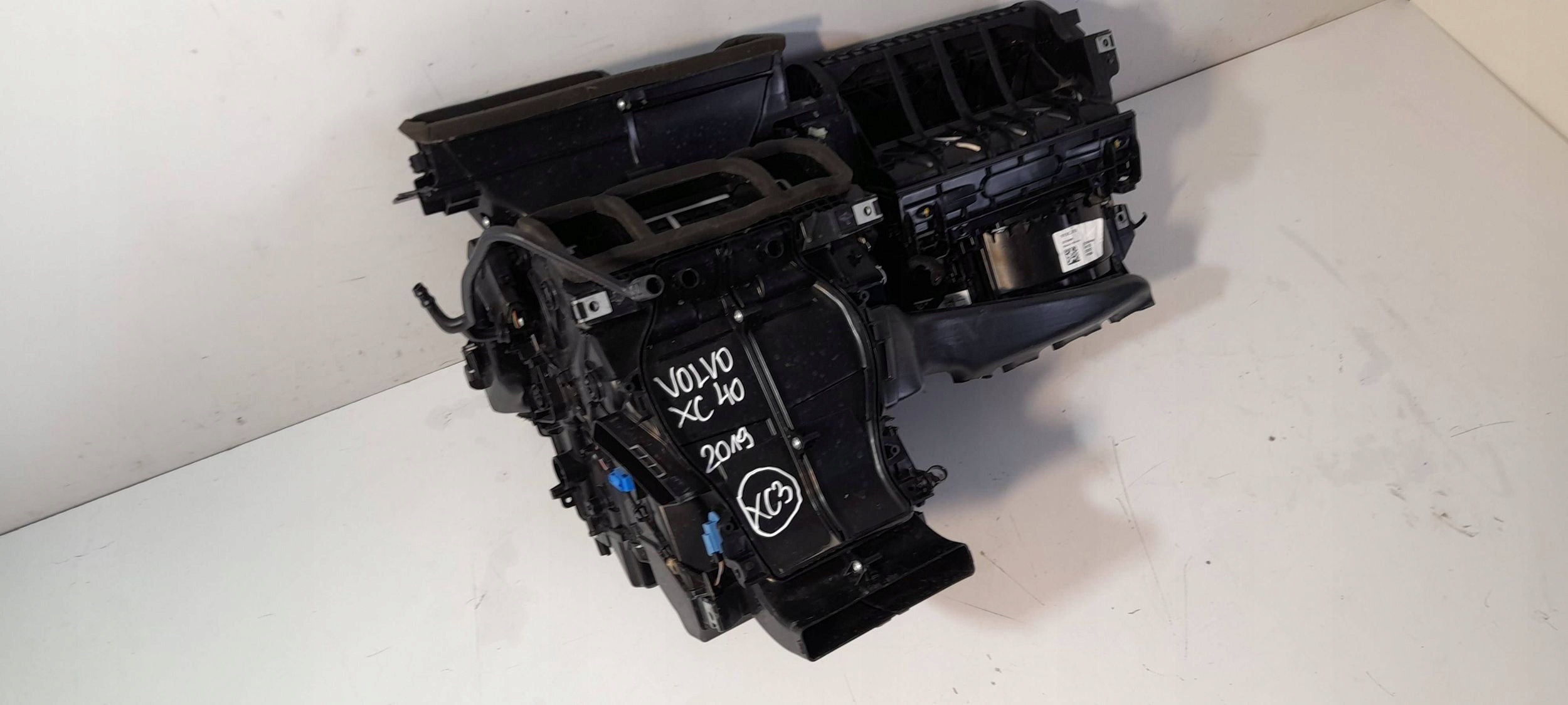 Volvo XC40 ohřívač / Komplet 32130489 (XC3)