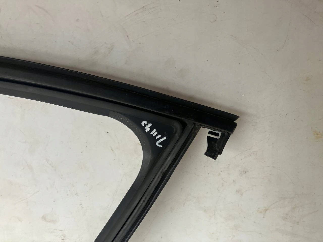 frame gasket door left front CITROEN C4 III 9833078880