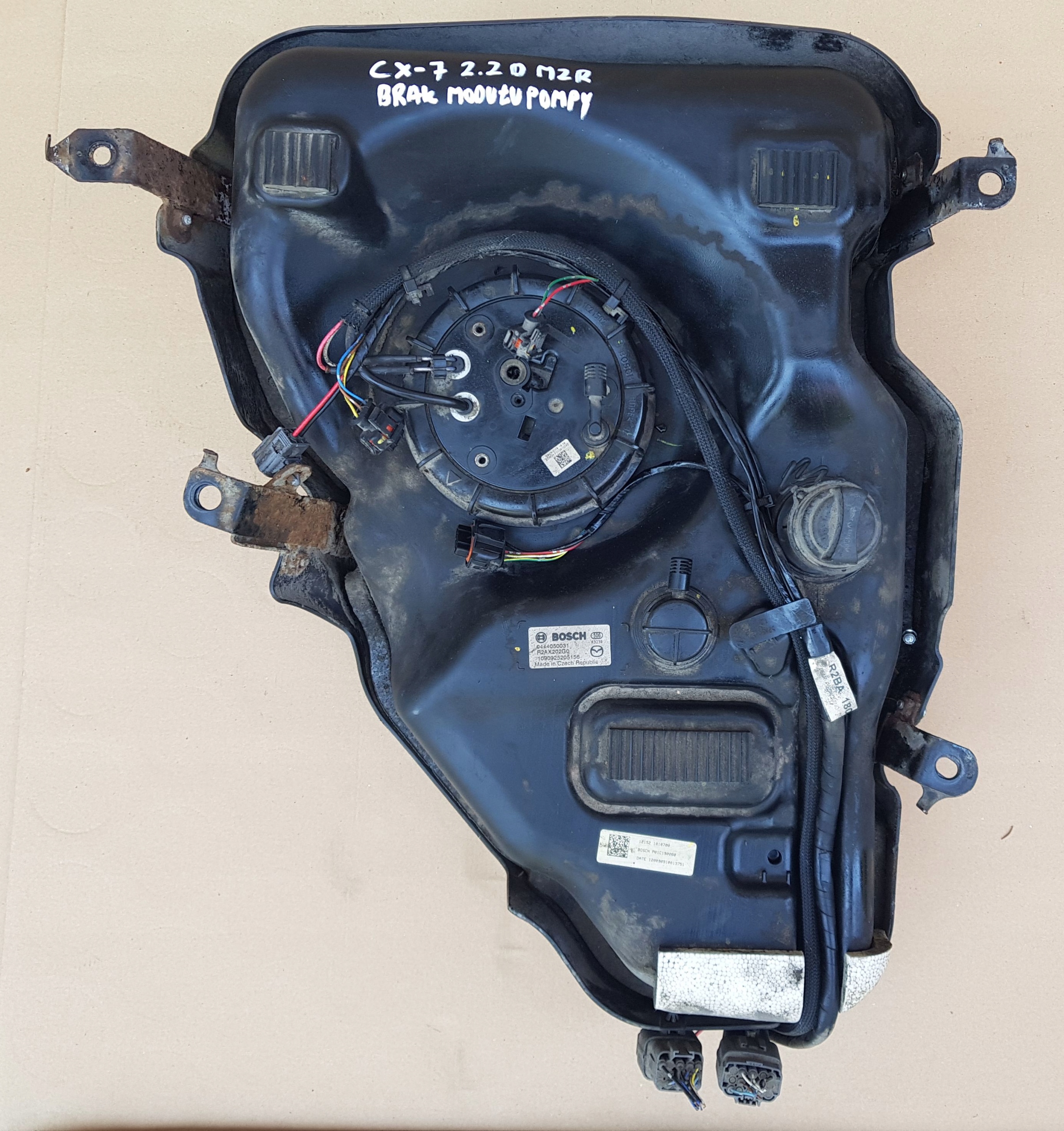 R2AX202G0 - MAZDA CX7 2.2 D MZR БАК ADBLUE НЕТ МОДУЛЯ