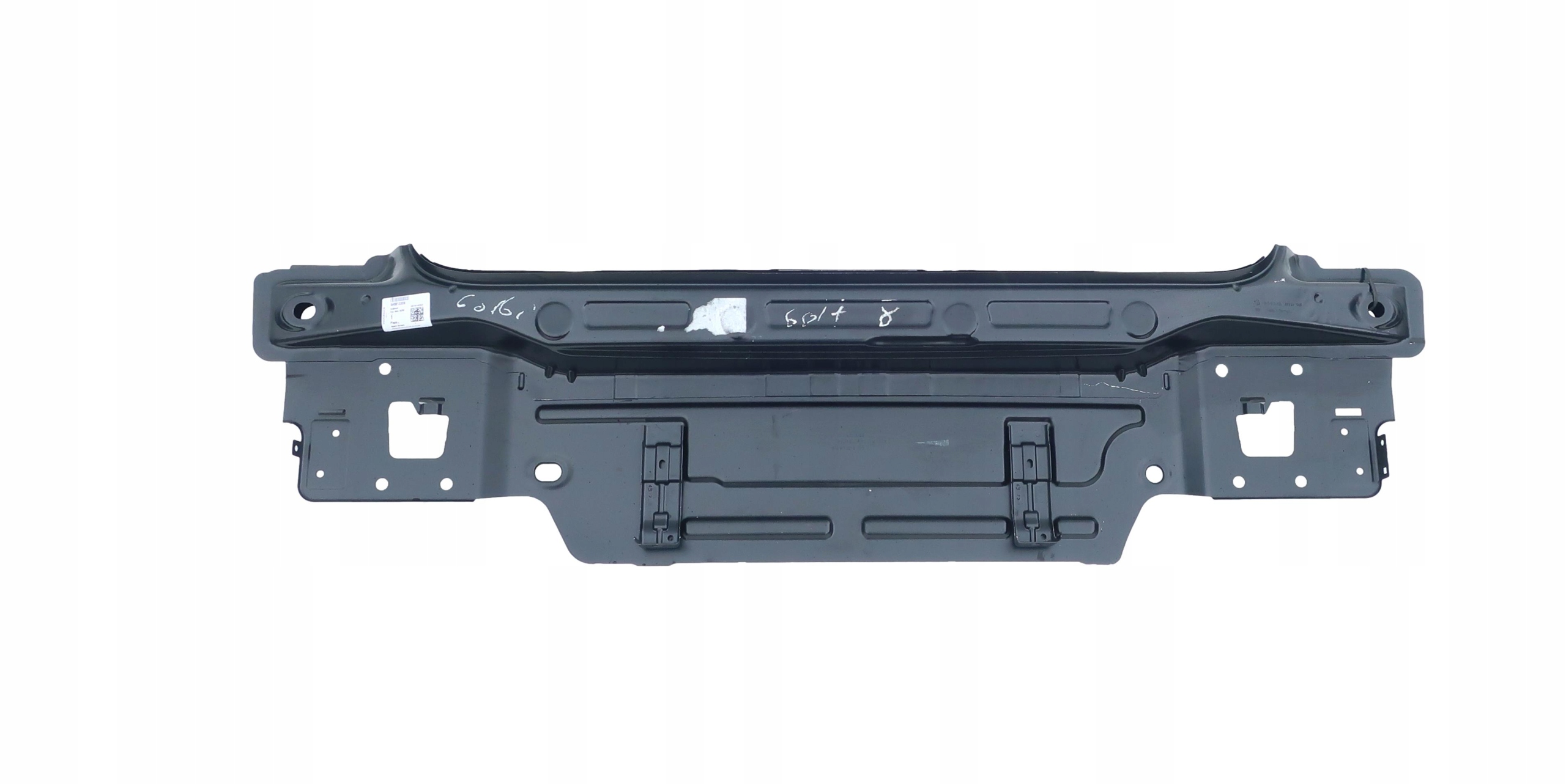 VW Golf 8 VIII kombi pas tylny