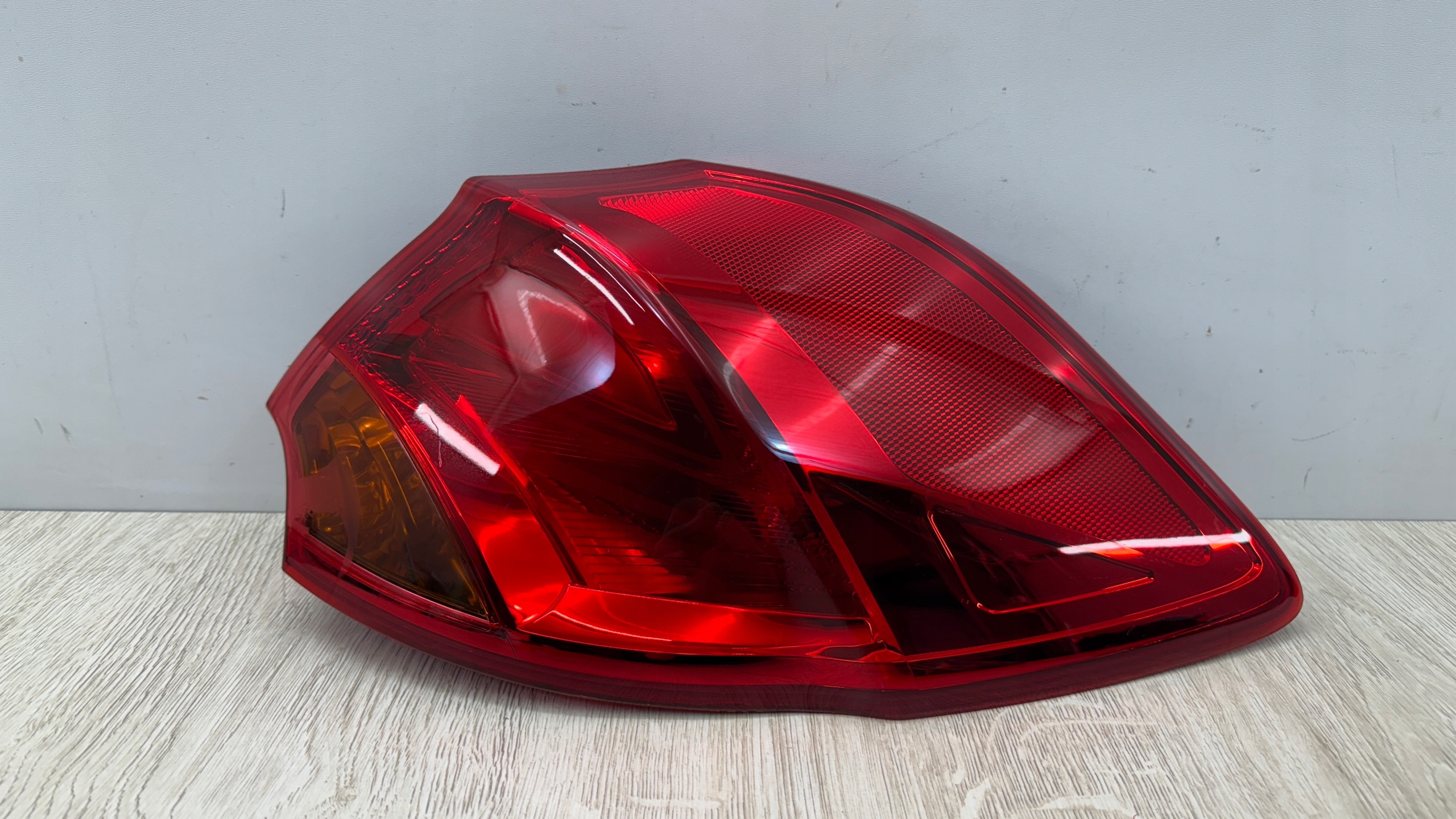 KIA CEED 2 II HTB 2012-2017 ROK right light rear part 92402-A20 E252WR