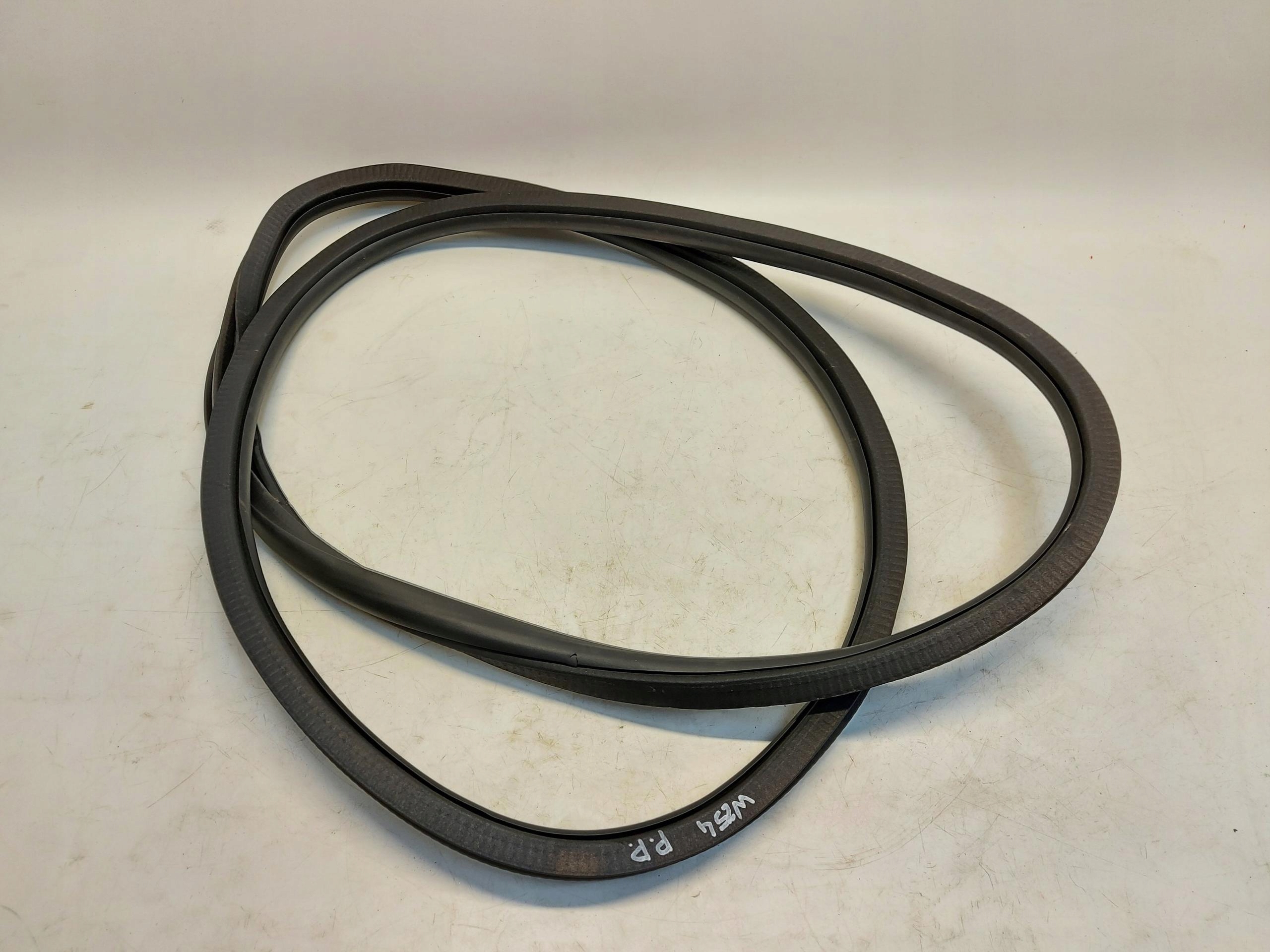 Mercedes W254 GLC 220d gasket right front