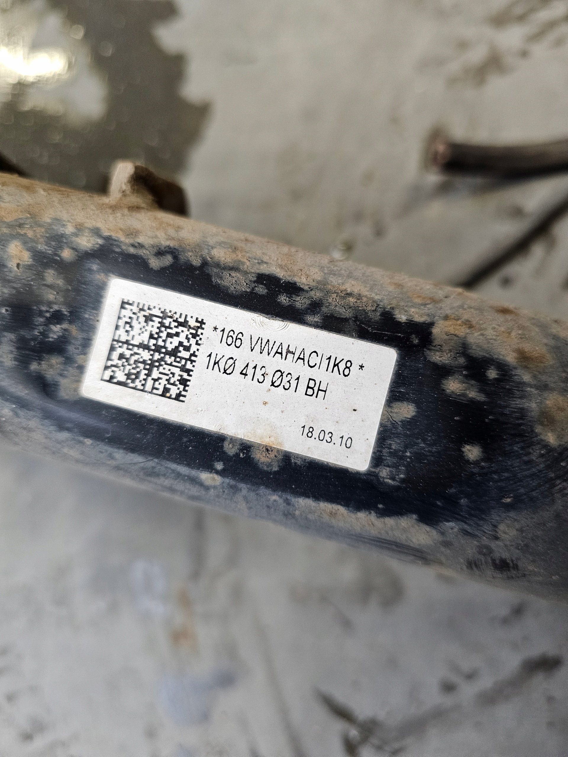 shock absorber swing sususpension left front SKODA OCTAVIA II