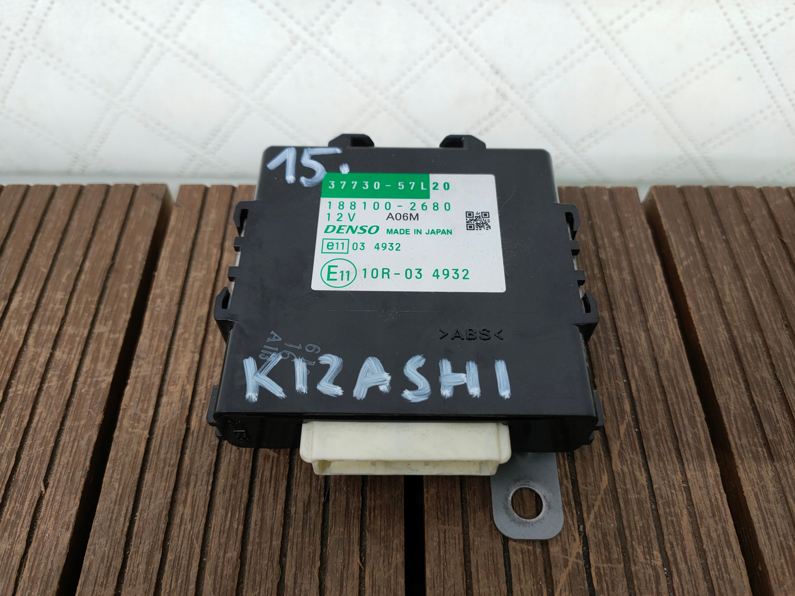 SUZUKI KIZASHI 09-14 module control unit PDC 37730-57L20 OE