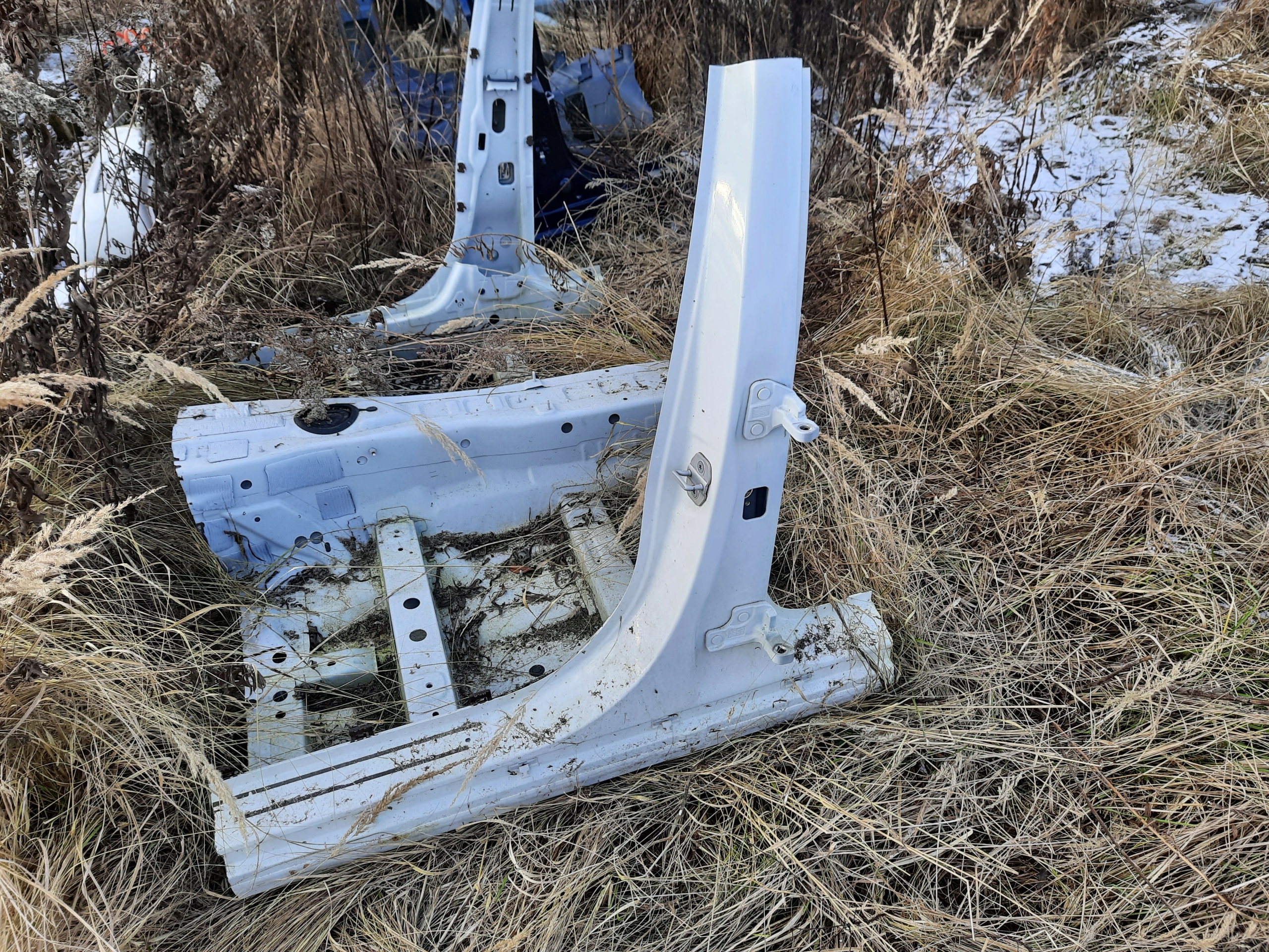 MERCEDES C 205 w205 SŁUPEK ŚRODKOWY PRÓG LEWY