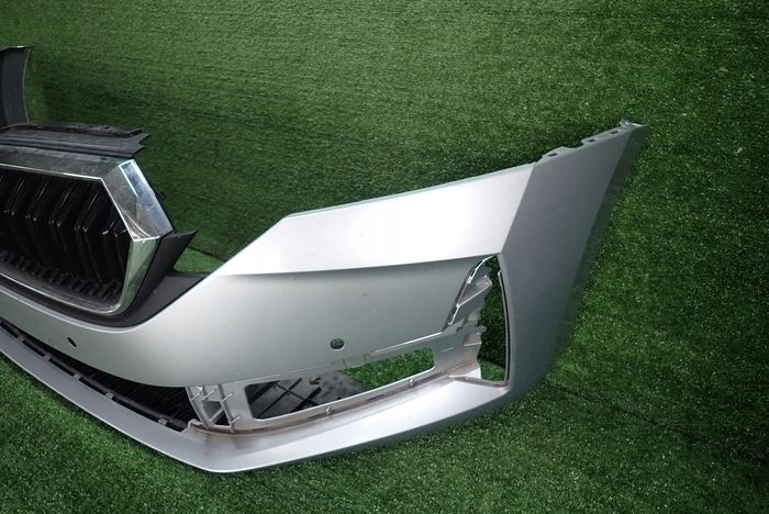 SKODA OCTAVIA IV LIFT 23- front bumper front