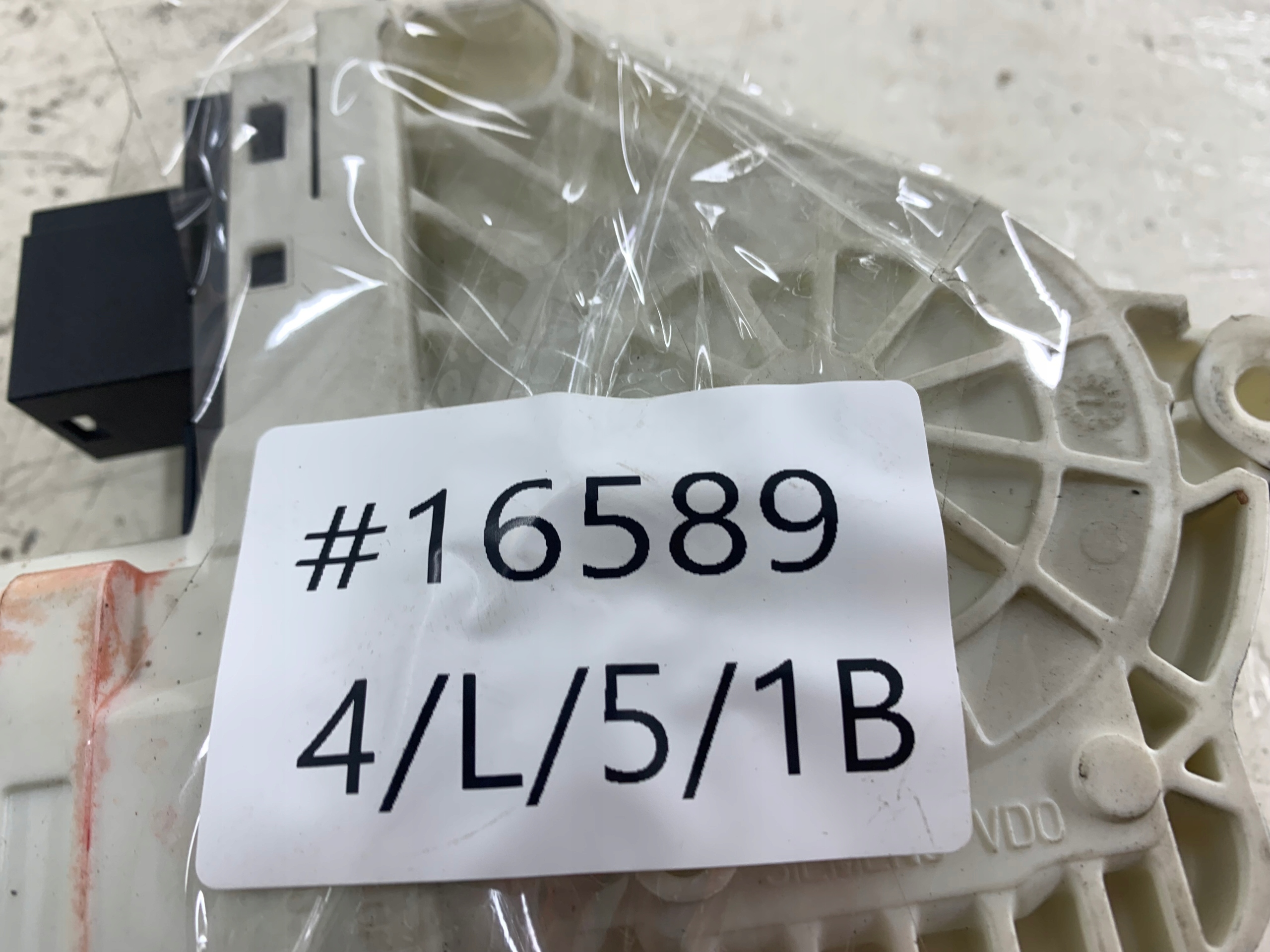 AUDI A6 C6 mini motor windows right front 4F0959802B