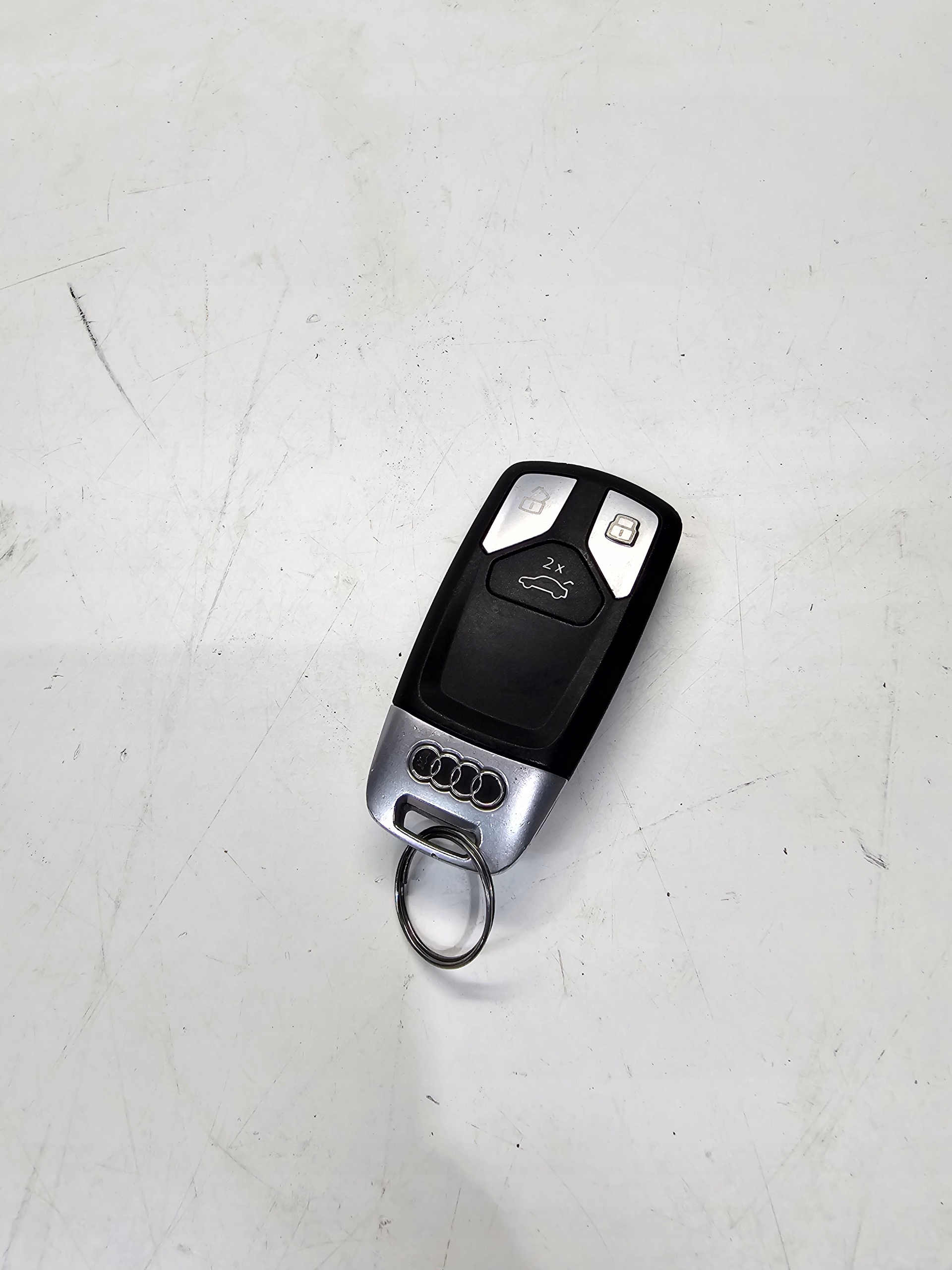 key PILOT AUDI A4 B9 A5 8W Q7 4M 4M0959754CJ