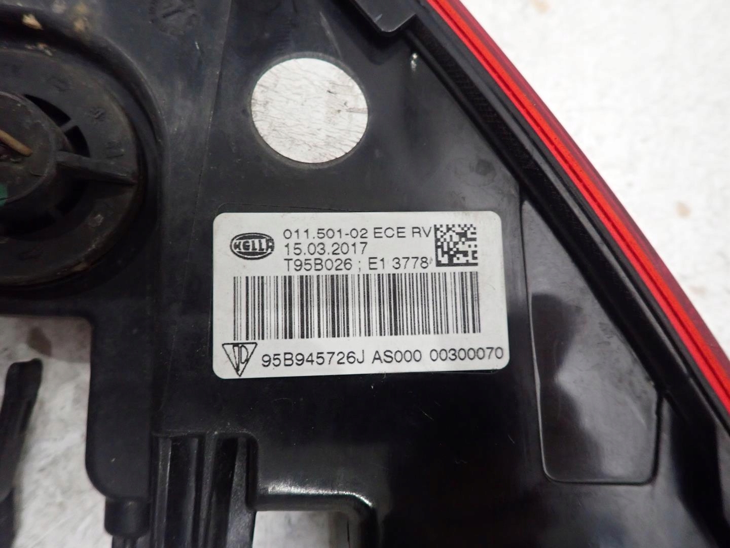 light rear part rear right PORSCHE MACAN 2014- 95B945726J