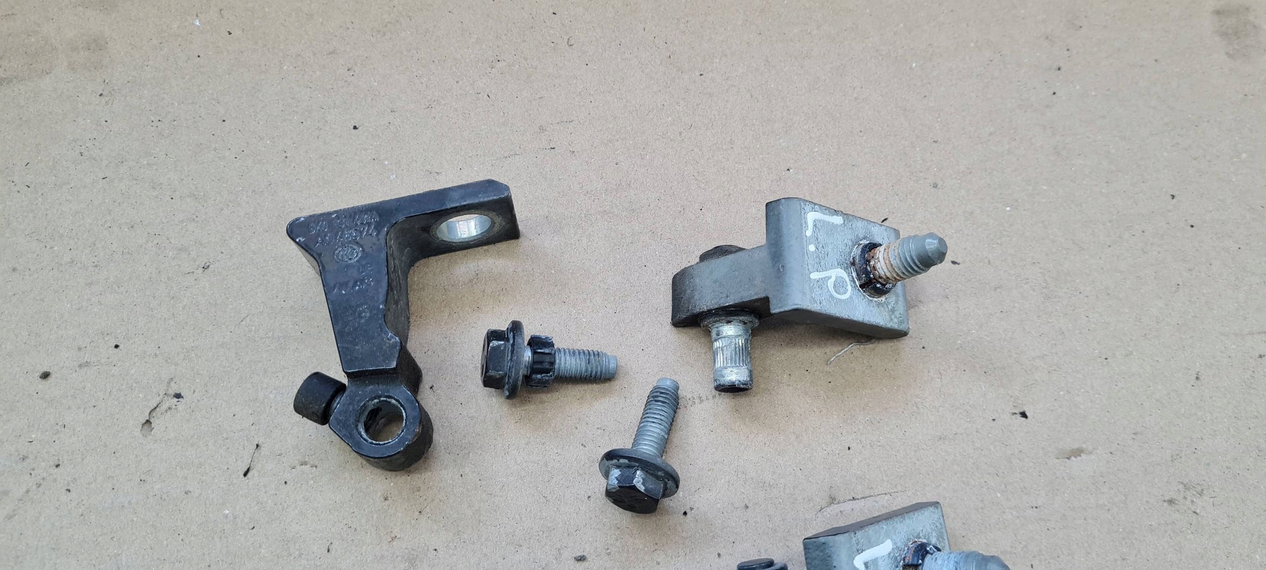 A5 8T LIFT S5 hinge hinges door left left front front COUPE LZ9Y