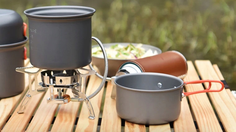 NACZYNIA TURYSTYCZNE ZESTAW GARNKÓW SZTUĆCÓW KEMPINGOWYCH DO GOTOWANIA Rodzaj zestaw