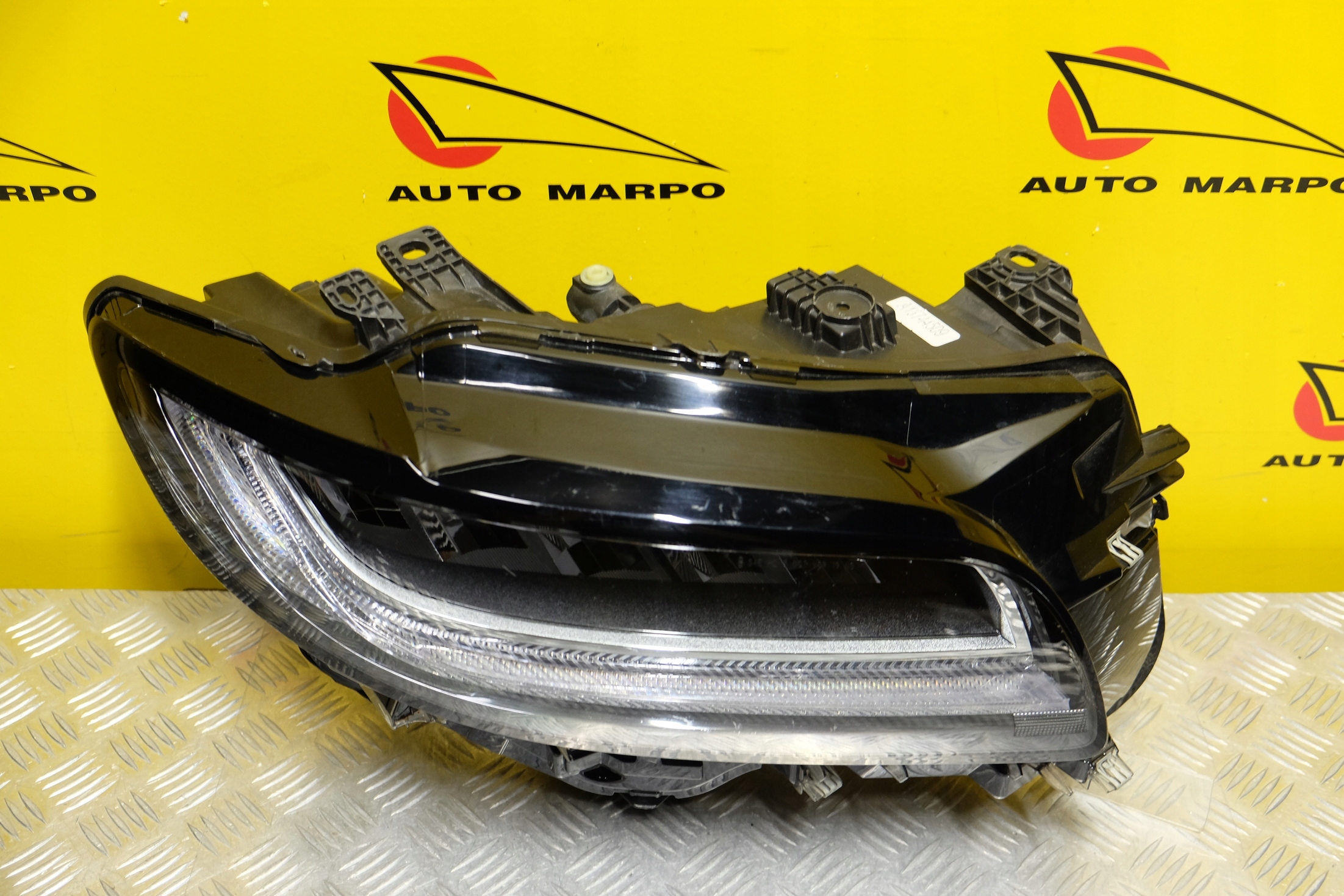 LINCOLN NAUTILUS 2019- REFLEKTOR LAMPA LED R USA Typ samochodu 4x4/SUV Samochody osobowe