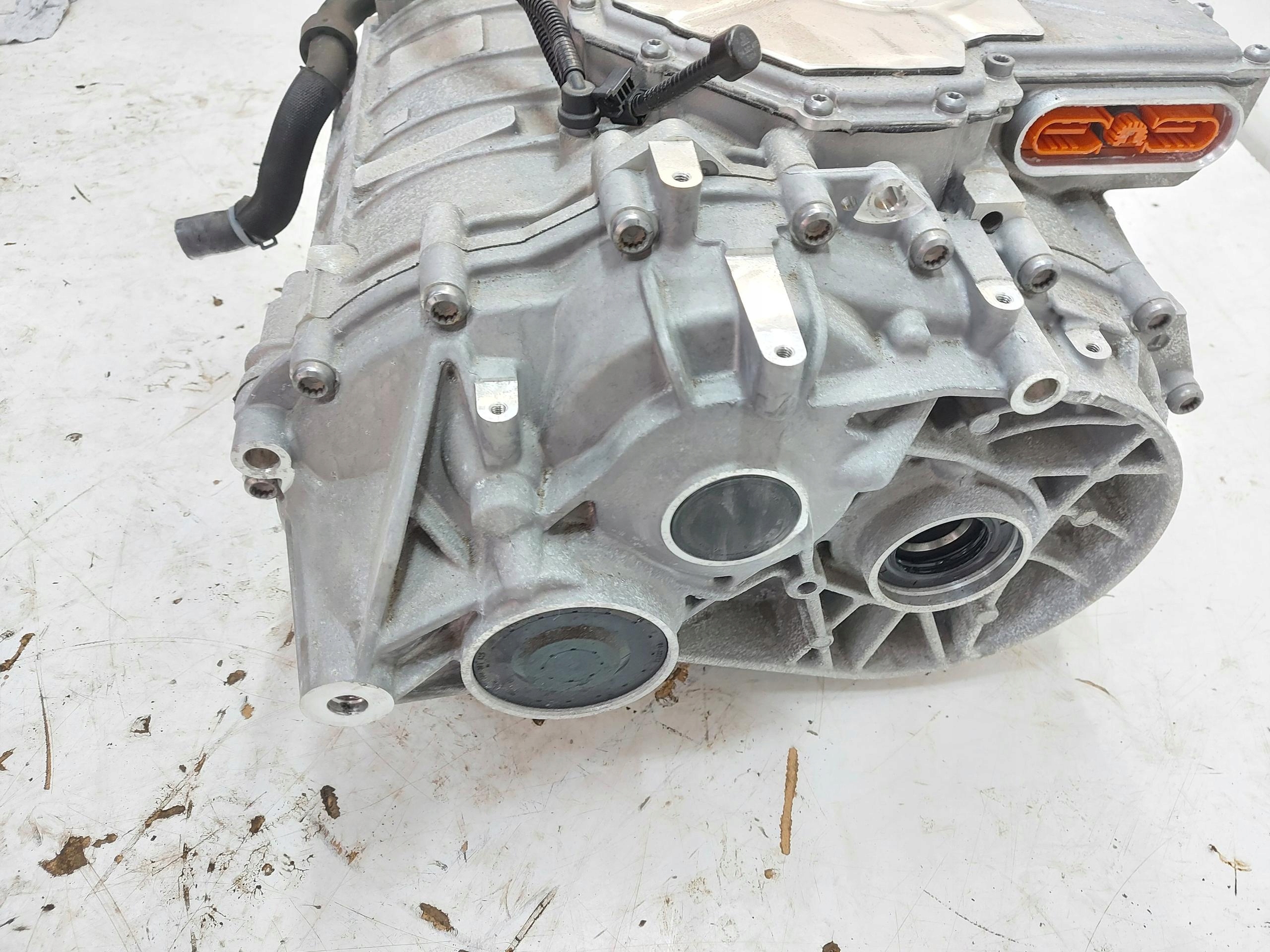 Ford Explorer VII R2KB engine electrical rear part 0ET901131P