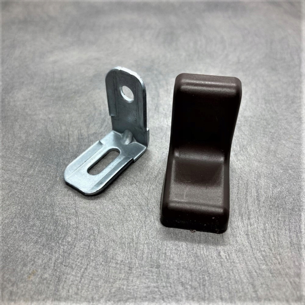 

Kątownik meblowy KN-375 T9 Wenge 100 Sztuk