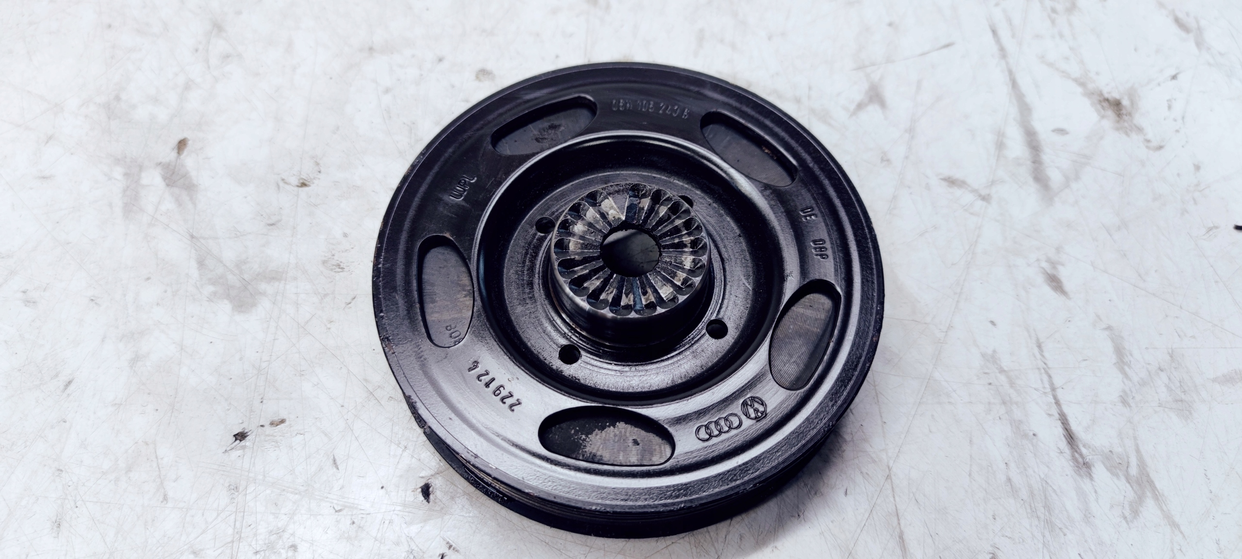 csigák WALU AUDI A4 B8 A5 8T 1.8 06H105243G