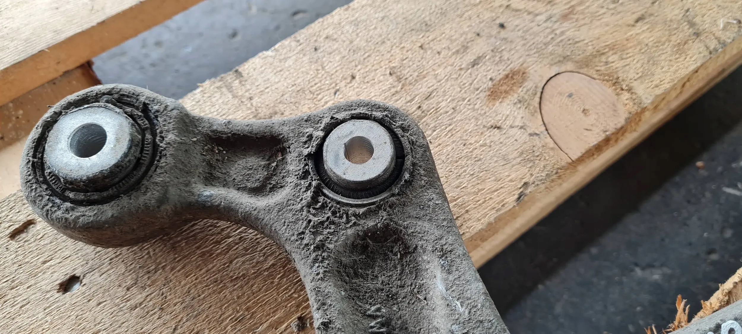 A5 8W QUERLENKER LINKS HECK HINTEN 8W0505361E A4 B9 8W