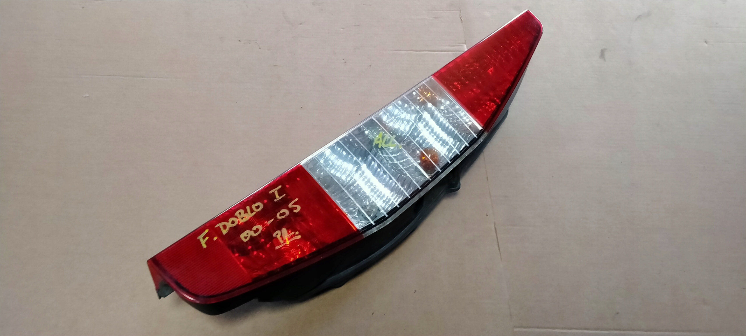 FIAT Doblo I 00-05 фонарь правый