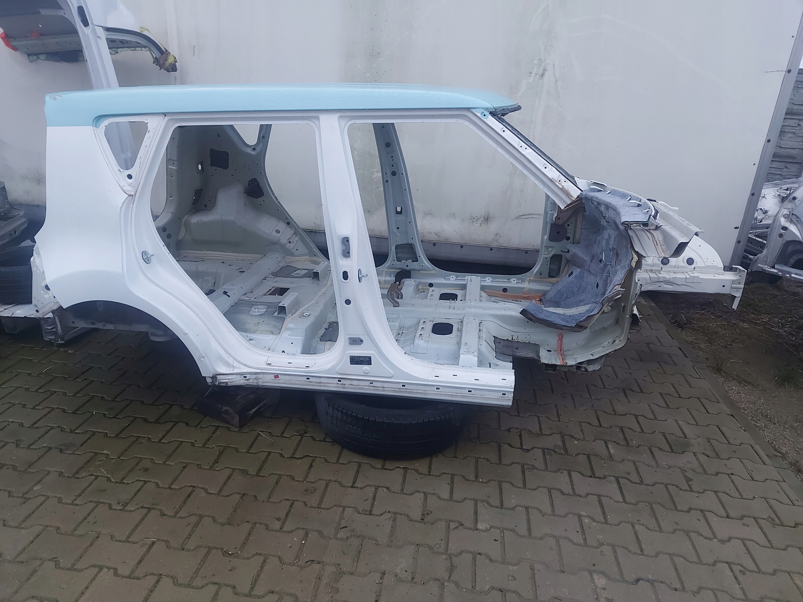 ПОРІГ СТІЙКА ПРАВИЙ KIA SOUL II EV ECO ELECTRIC 15r. ACV