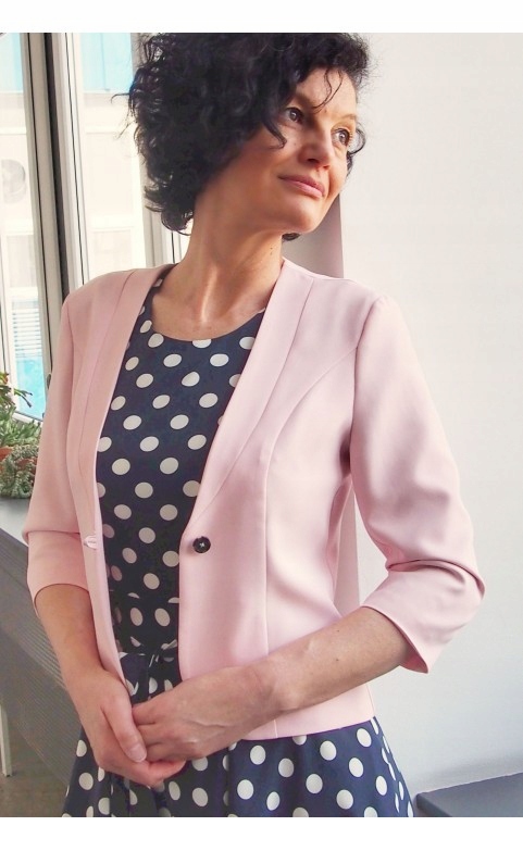 WIZYTOWY DOPASOWANY KRÓTKI ŻAKIET NA WESELE RÓŻ 42 Marka Choice