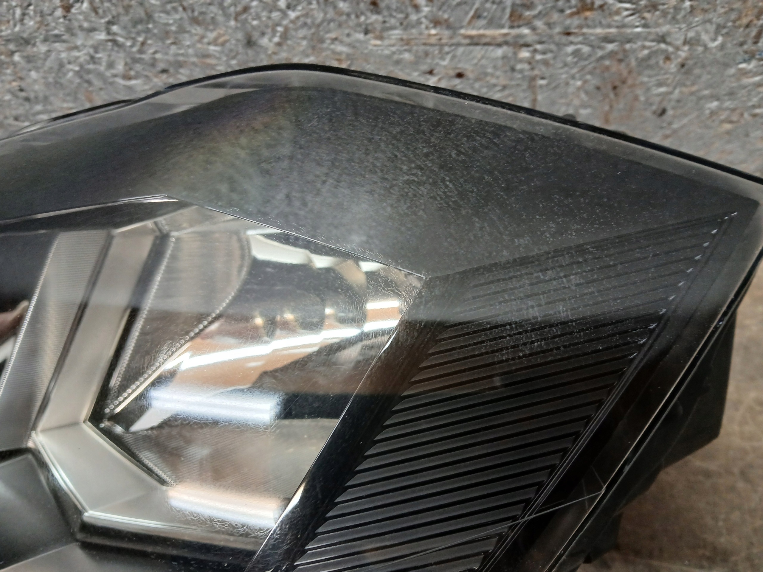 light front left VW POLO 2G 17-21 2G1941005
