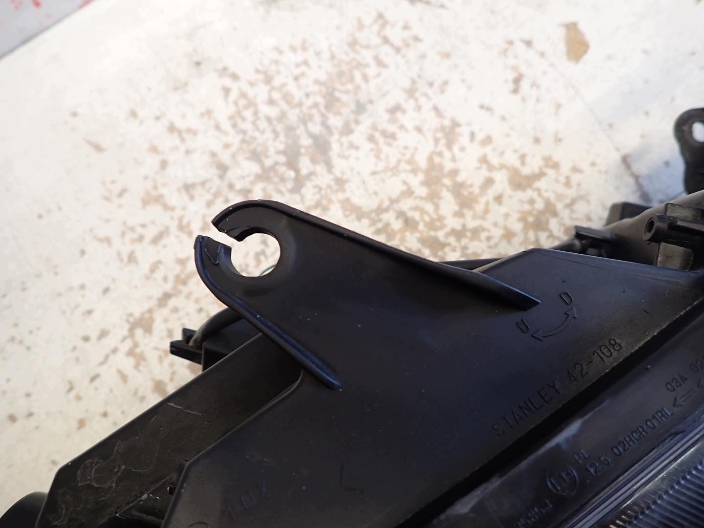 light front front right SUZUKI ACROSS 2020- FULL LED