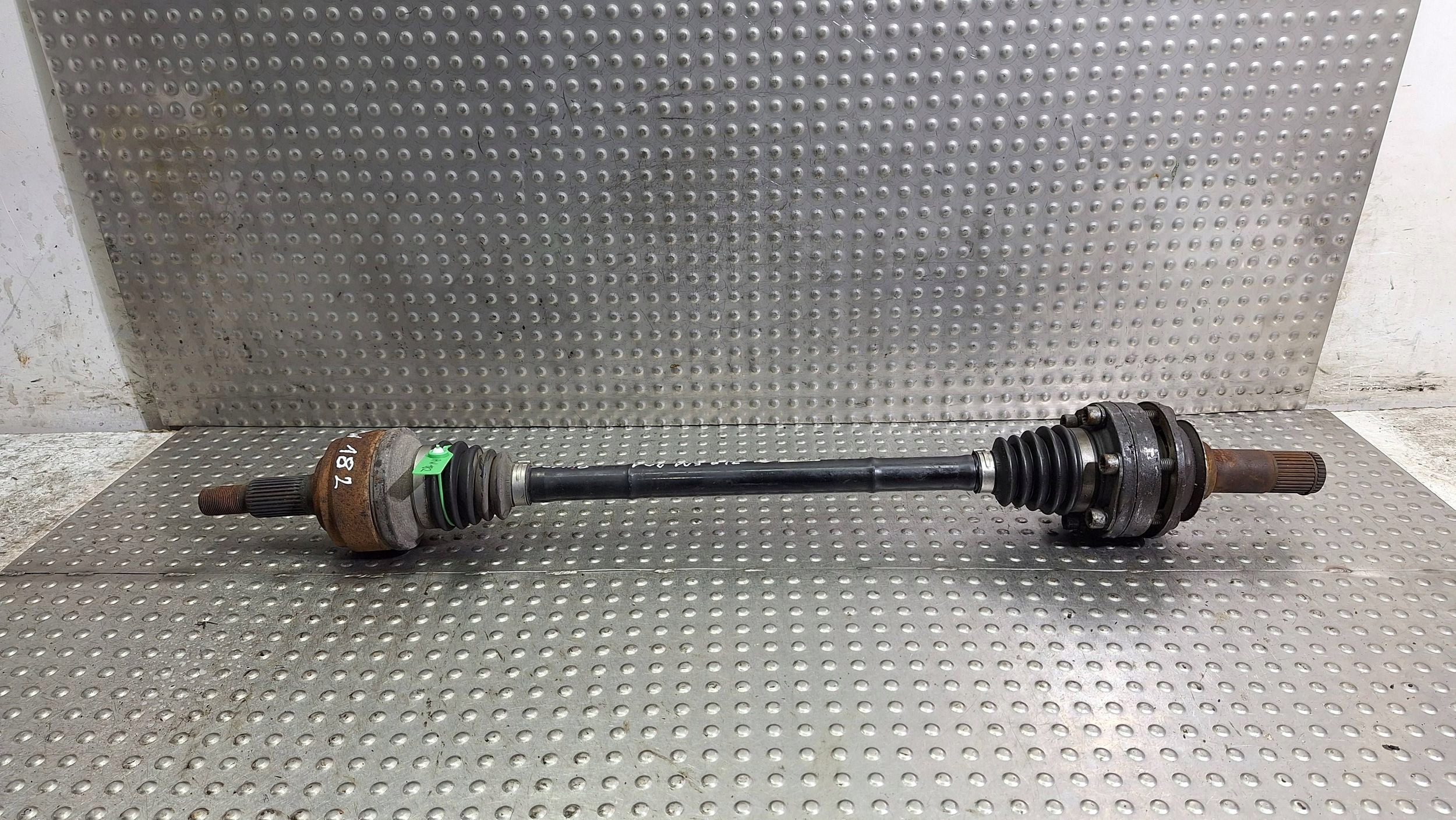 semi-axis left right rear part 7L8501201 AUDI Q7 4L 3.0TDI