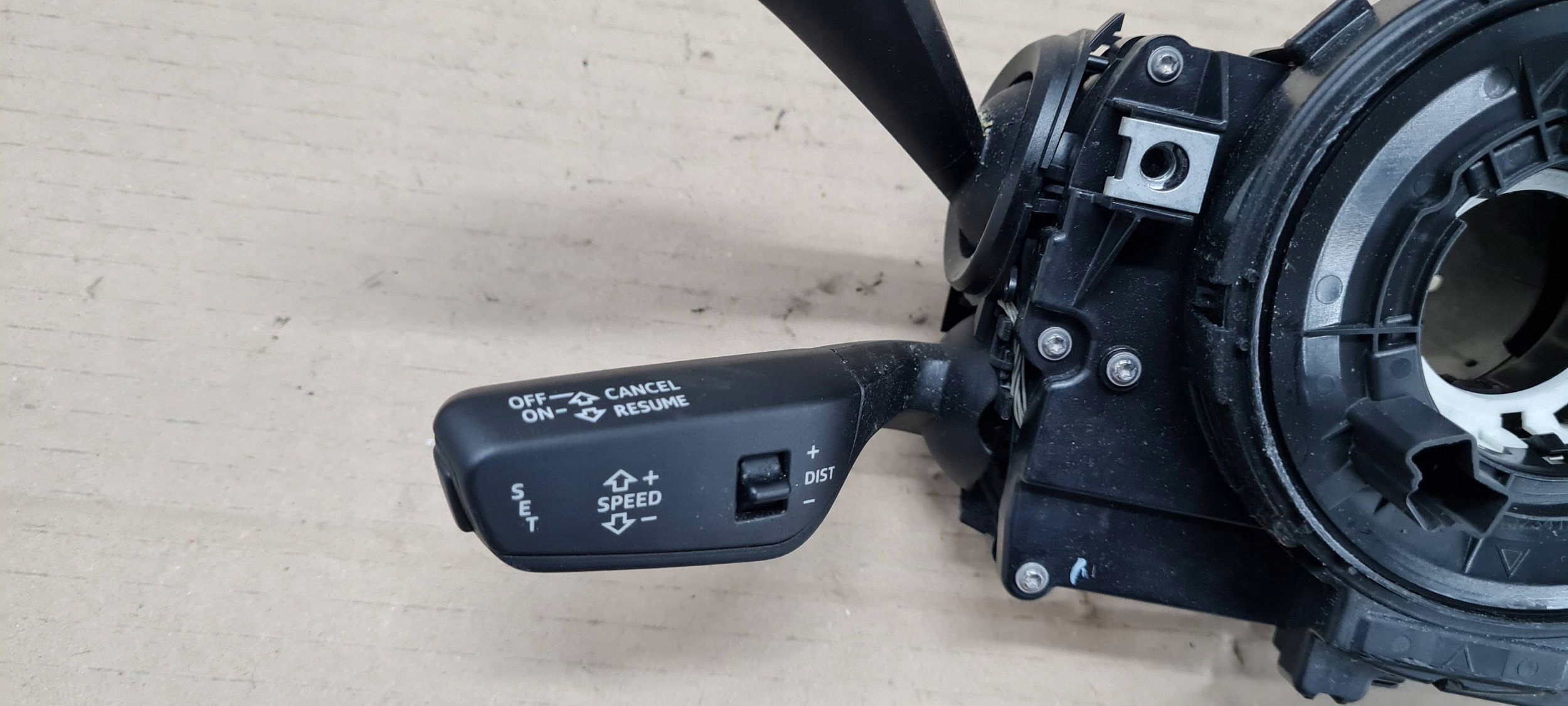 SQ5 80A Q5 steering wheel levers and controls control ring 80A907129CN