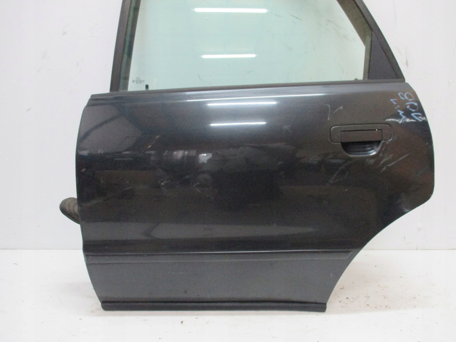 door left rear. AUDI A4 8D0 sedan
