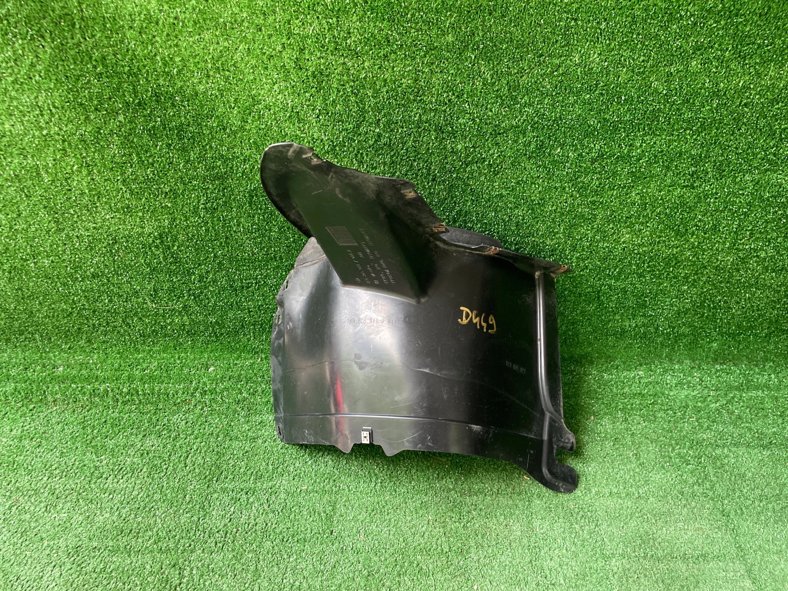 VW Golf V 1K9 kombi mudguard front left 1K9805911