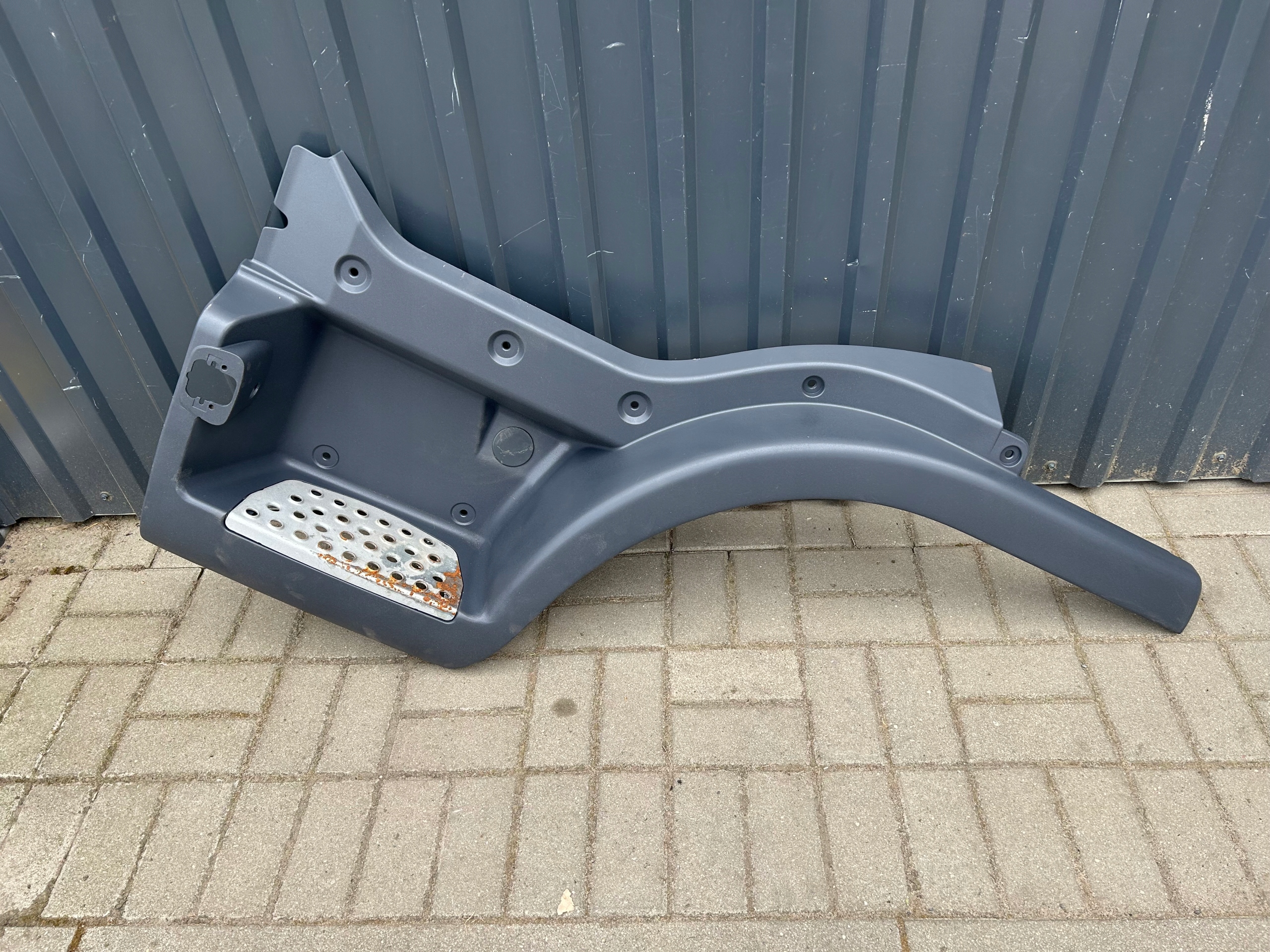 STOPNICA LEWA MAN TGL