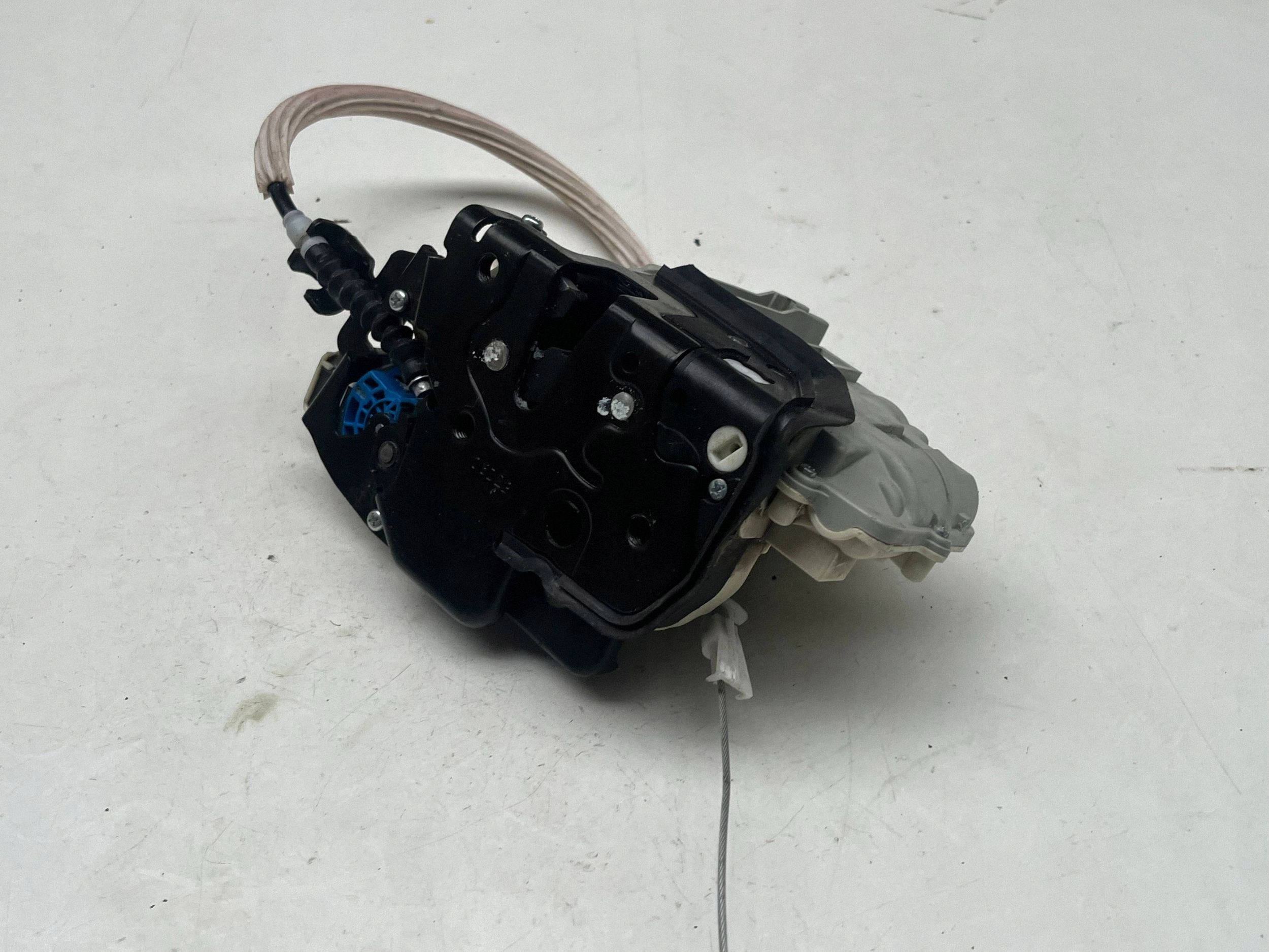 AUDI Q7 4M lock door right front DOCIAG 4M1837016D @M