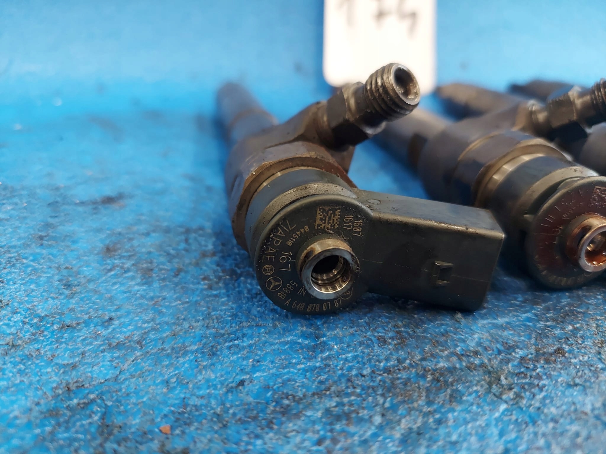Einspritzdüse MERCEDES 0445110167 BOSCH