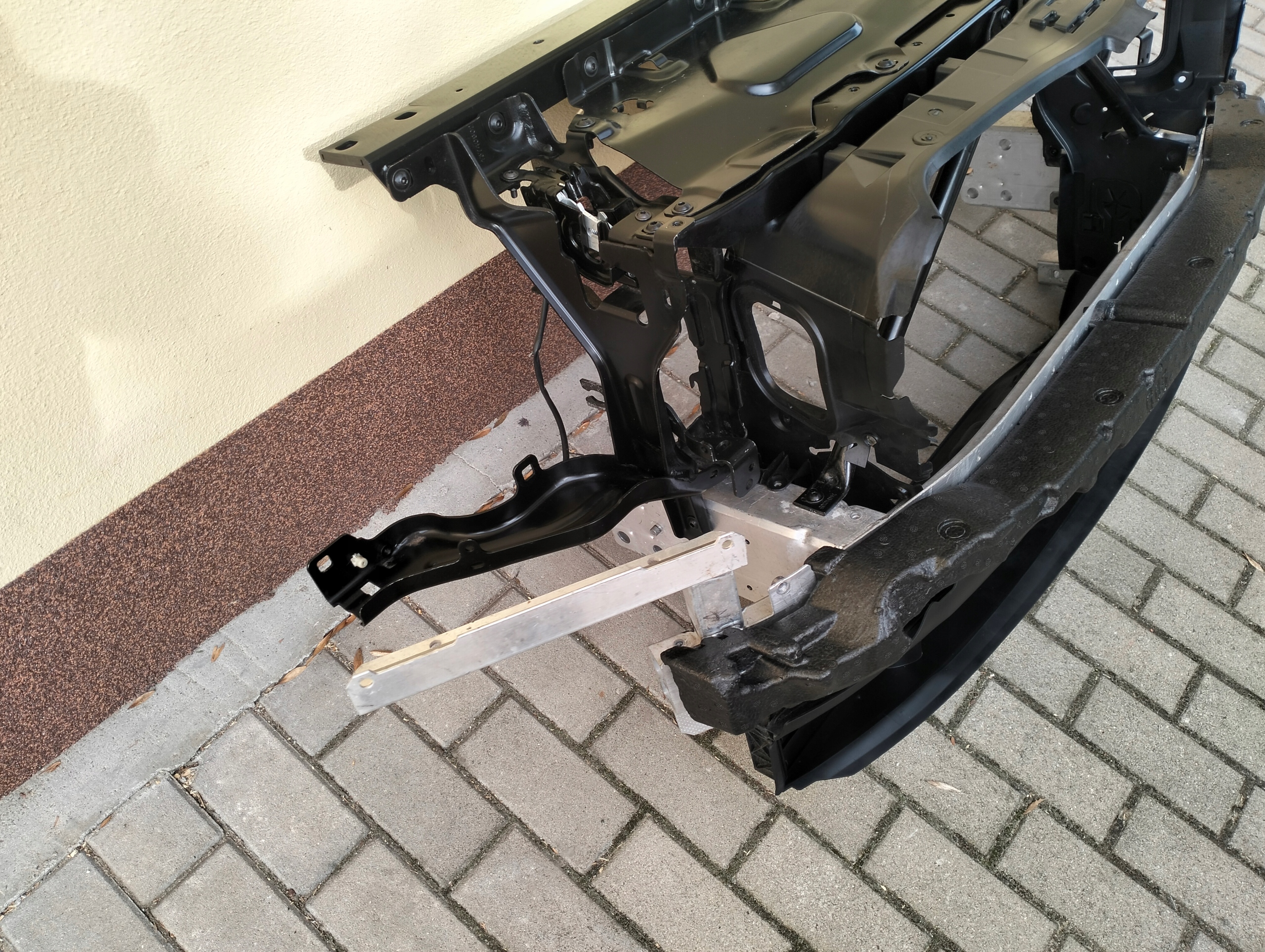 PAS PRZEDNI WZMOCNIENIE BMW X5 G05 Numer katalogowy części 7421599 7421600 7421704