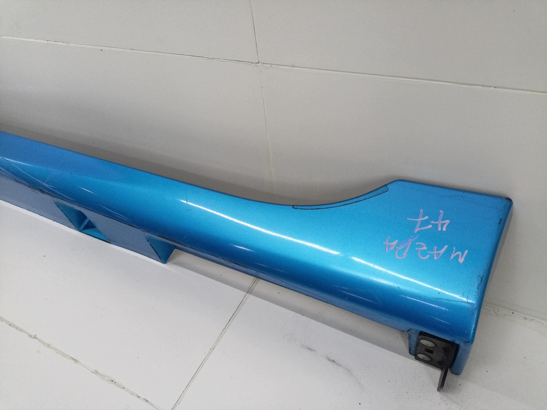 moulding threshold exterior left side Mazda 3 2 BL 2010 BBN5-51P51