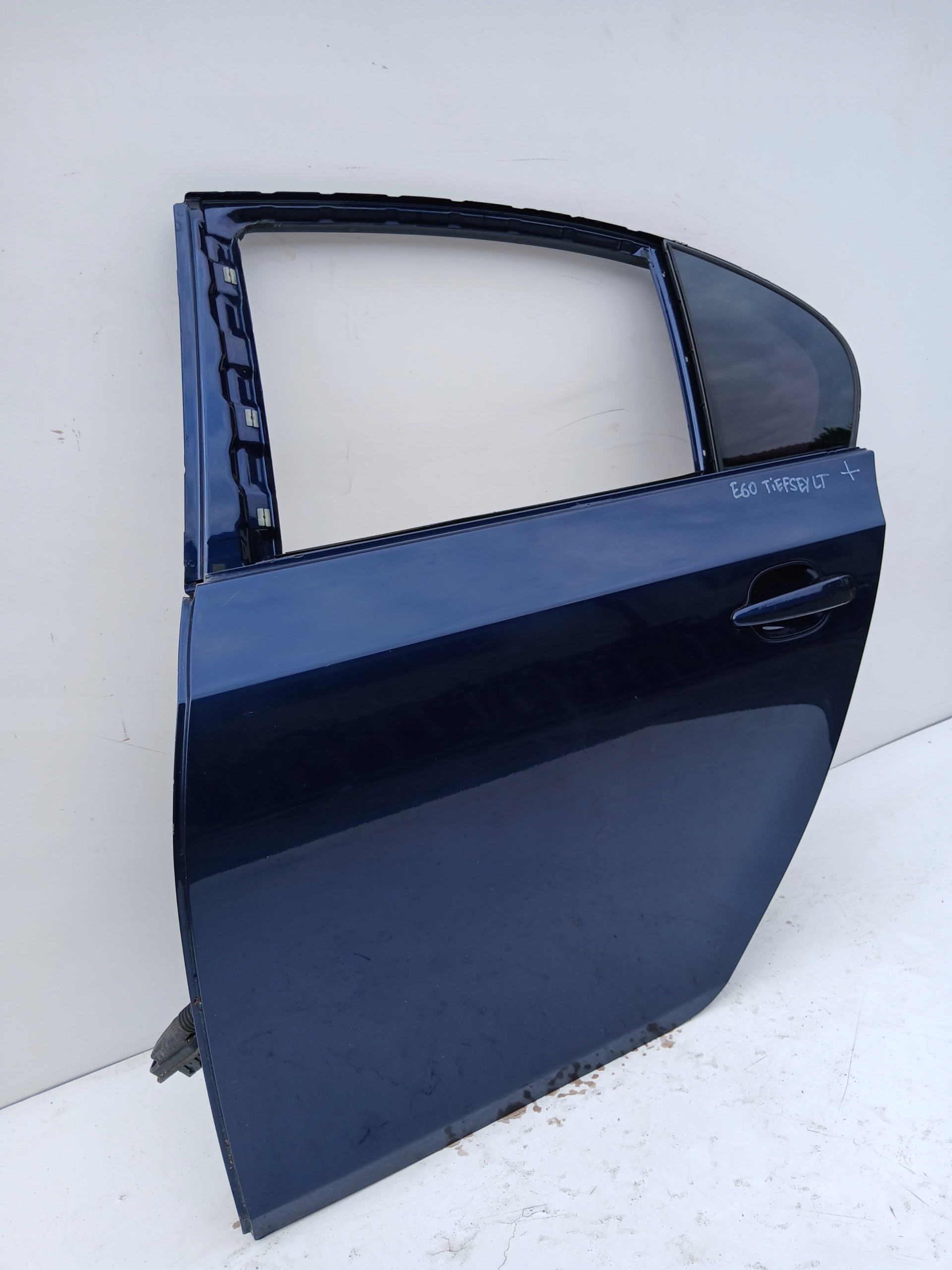 door left rear. BMW E60 TIEFSEEBLAU