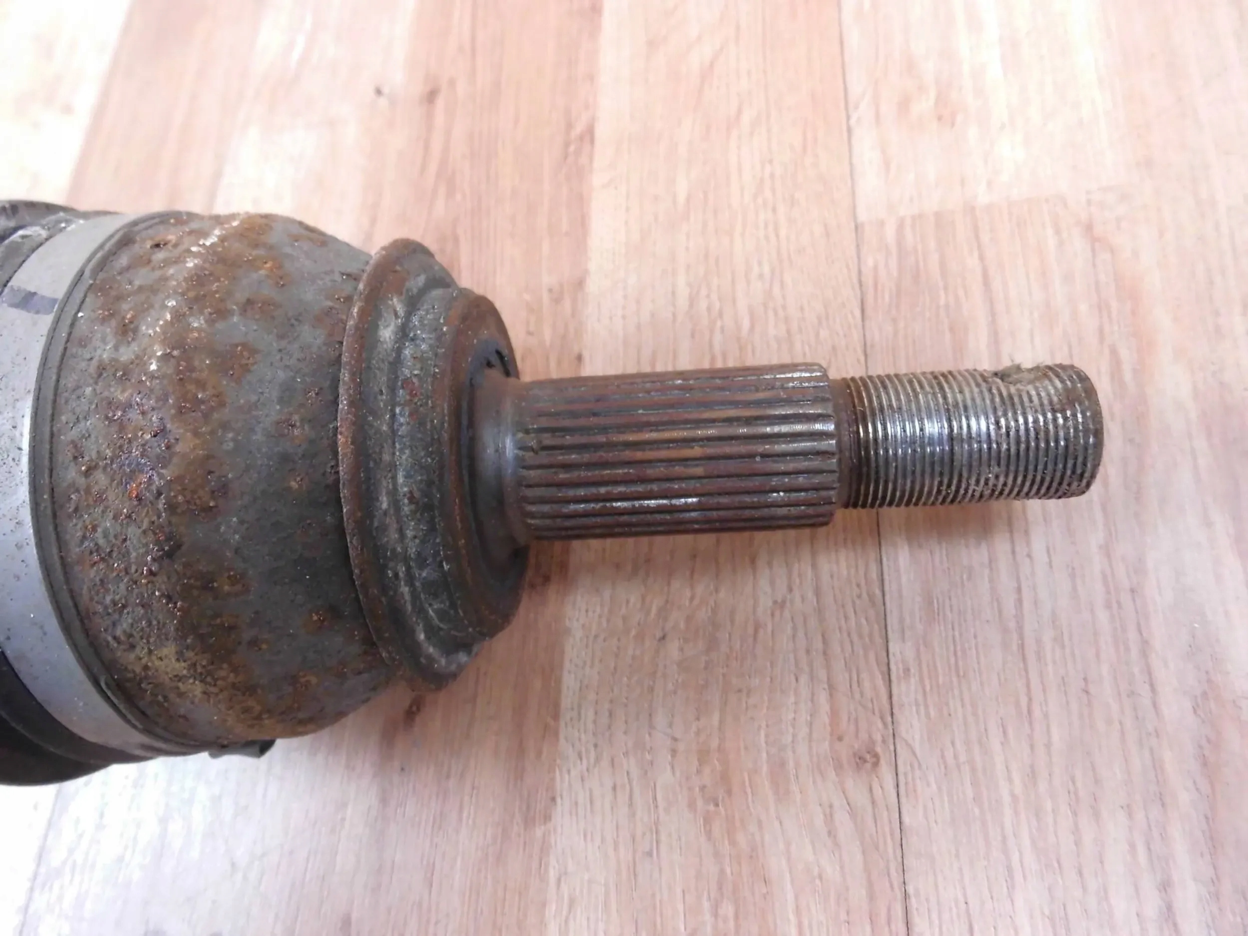 Nissan X-Trail T32 1.7 DCI MANULA 4x4 semi-axis right front front